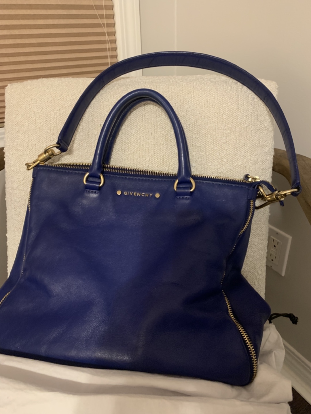 Givenchy Blue Leather Tote Bag - photo 4
