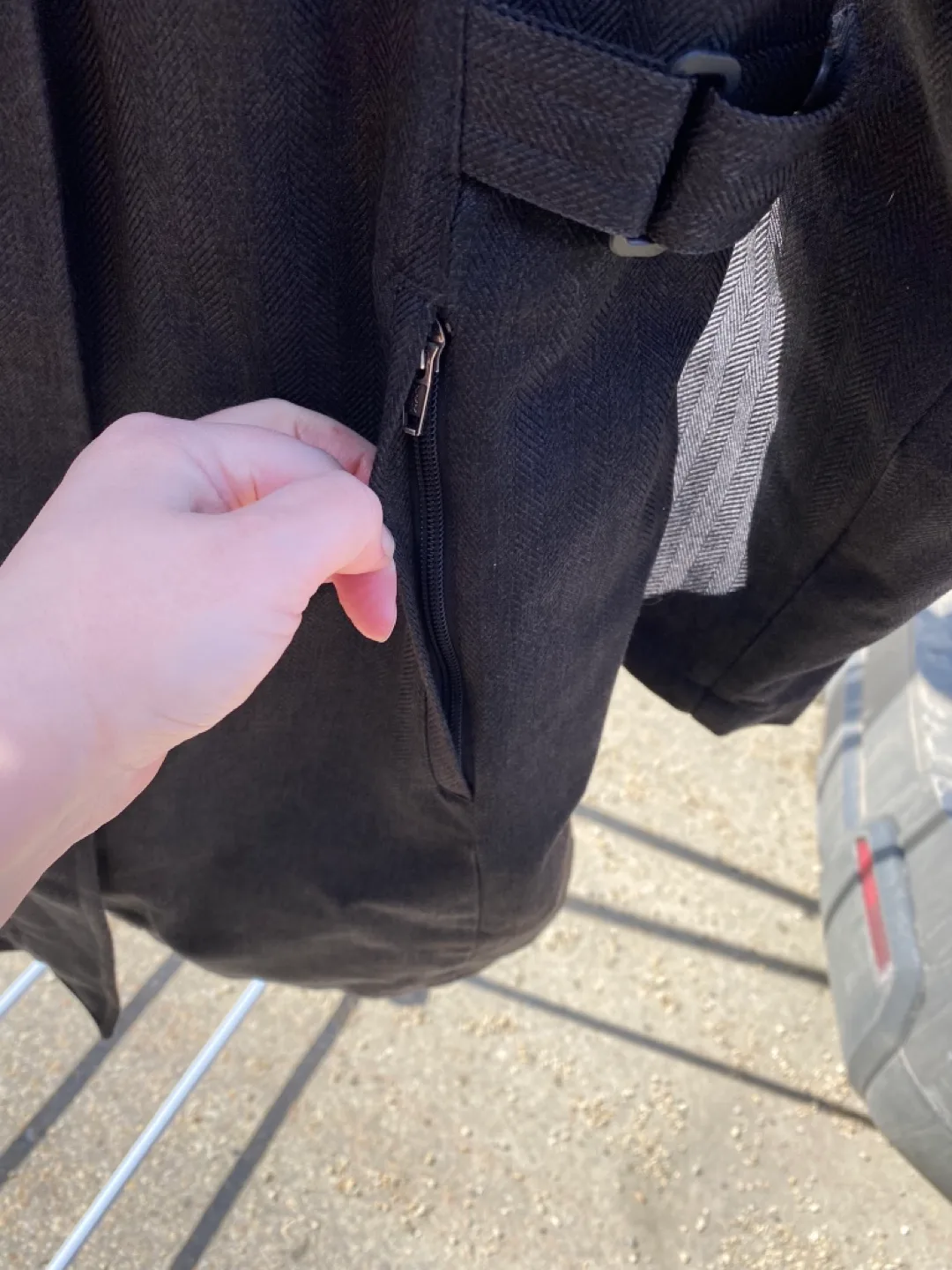 Gotcha Glacier Women's Black Winter Coat image indicator(3)