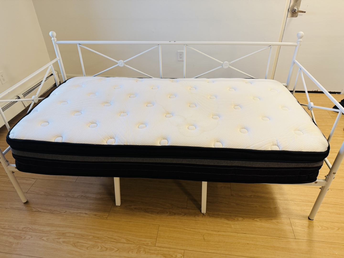 Twin Mattress 10” - photo 2