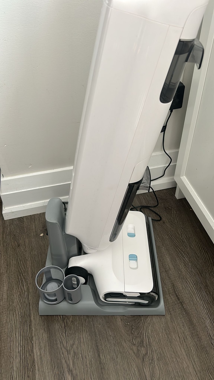 Tineco GO H2O Cordless Floor Cleaner - photo 2