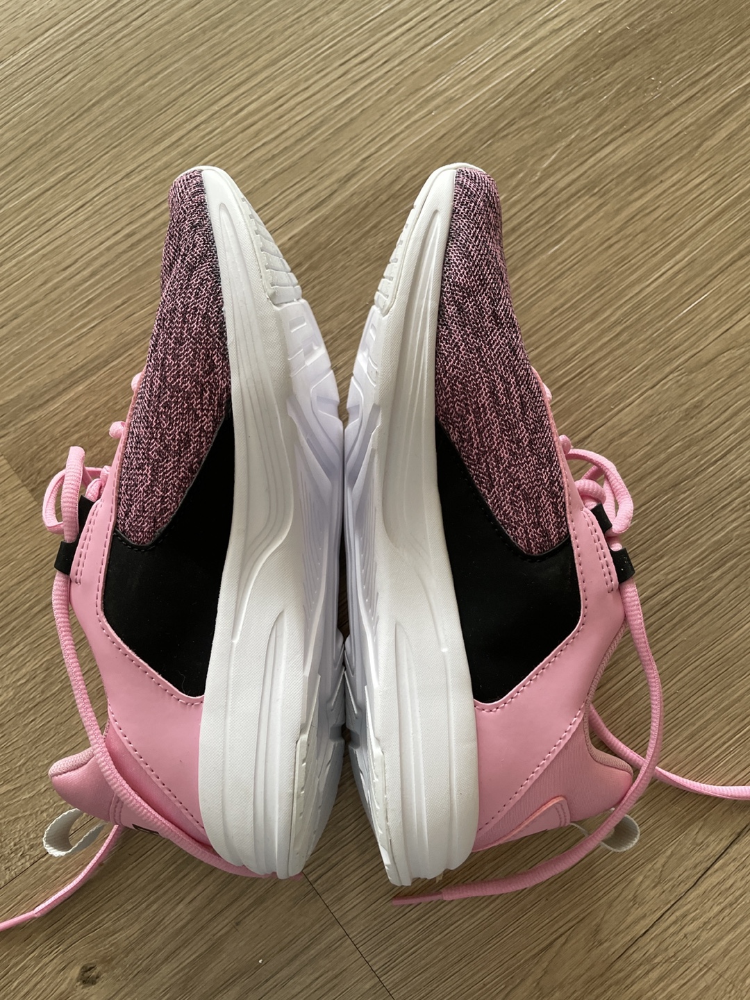Puma Softfoam Running Shoes - Girls Size 4.5 - photo 3