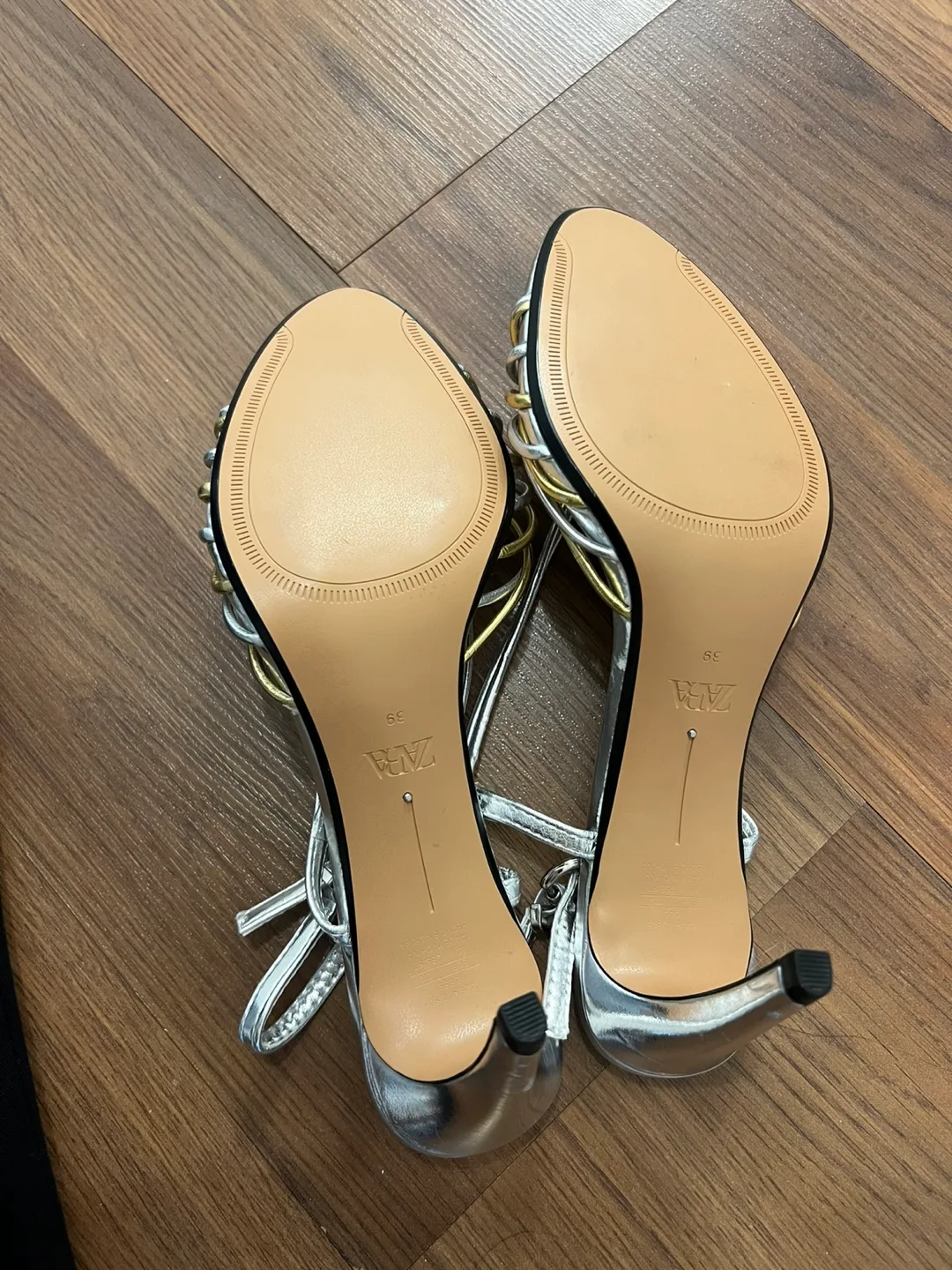 New Zara Silver and Gold Knotted Sandals image indicator(3)