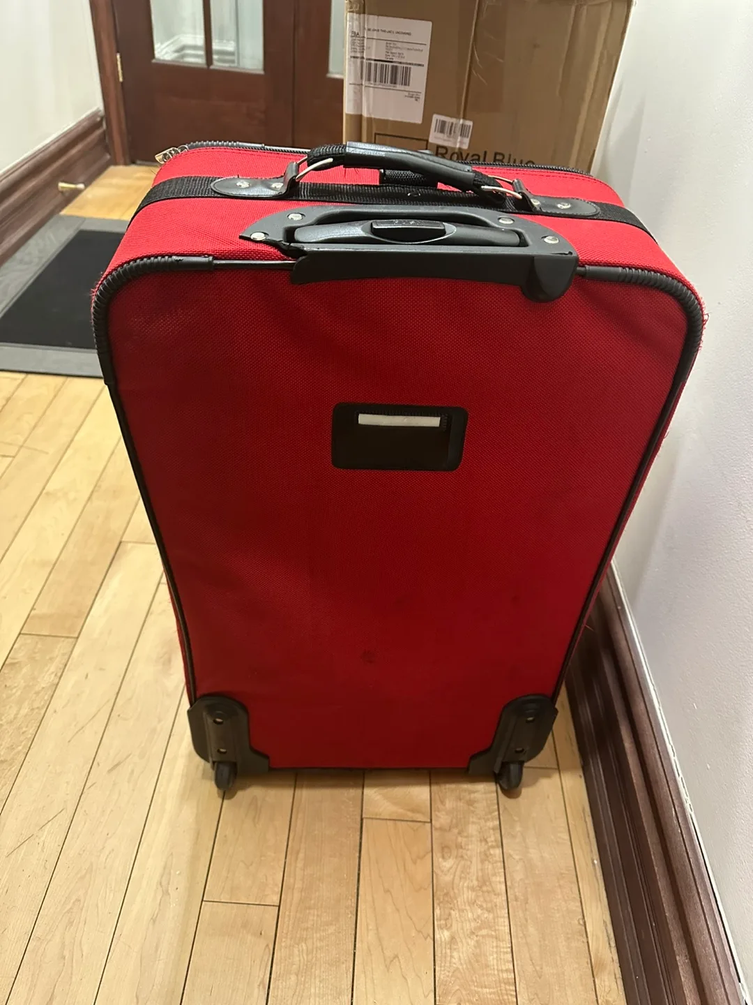 Red Rolling Suitcase image indicator(2)