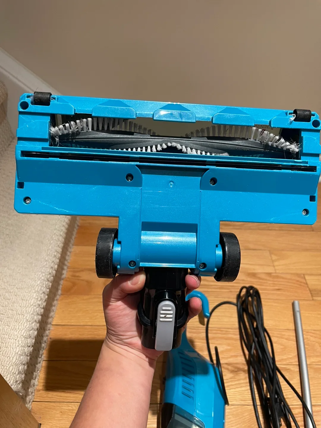 Bissell Featherweight Turbo Stick Vacuum image indicator(6)