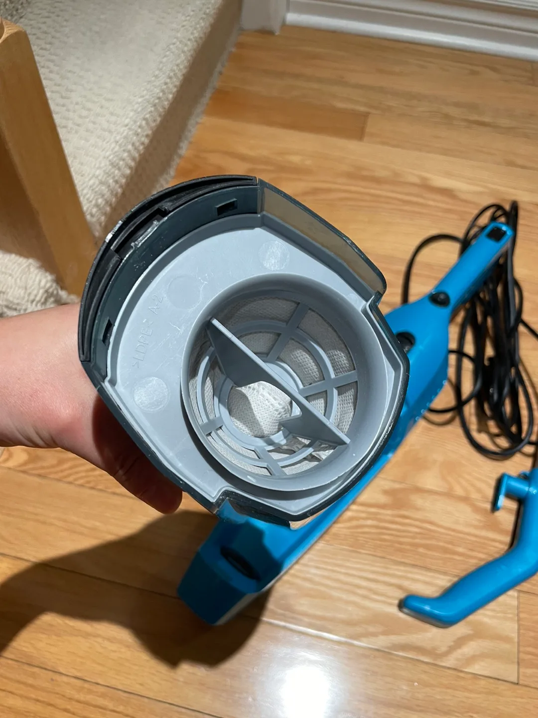 Bissell Featherweight Turbo Stick Vacuum image indicator(10)