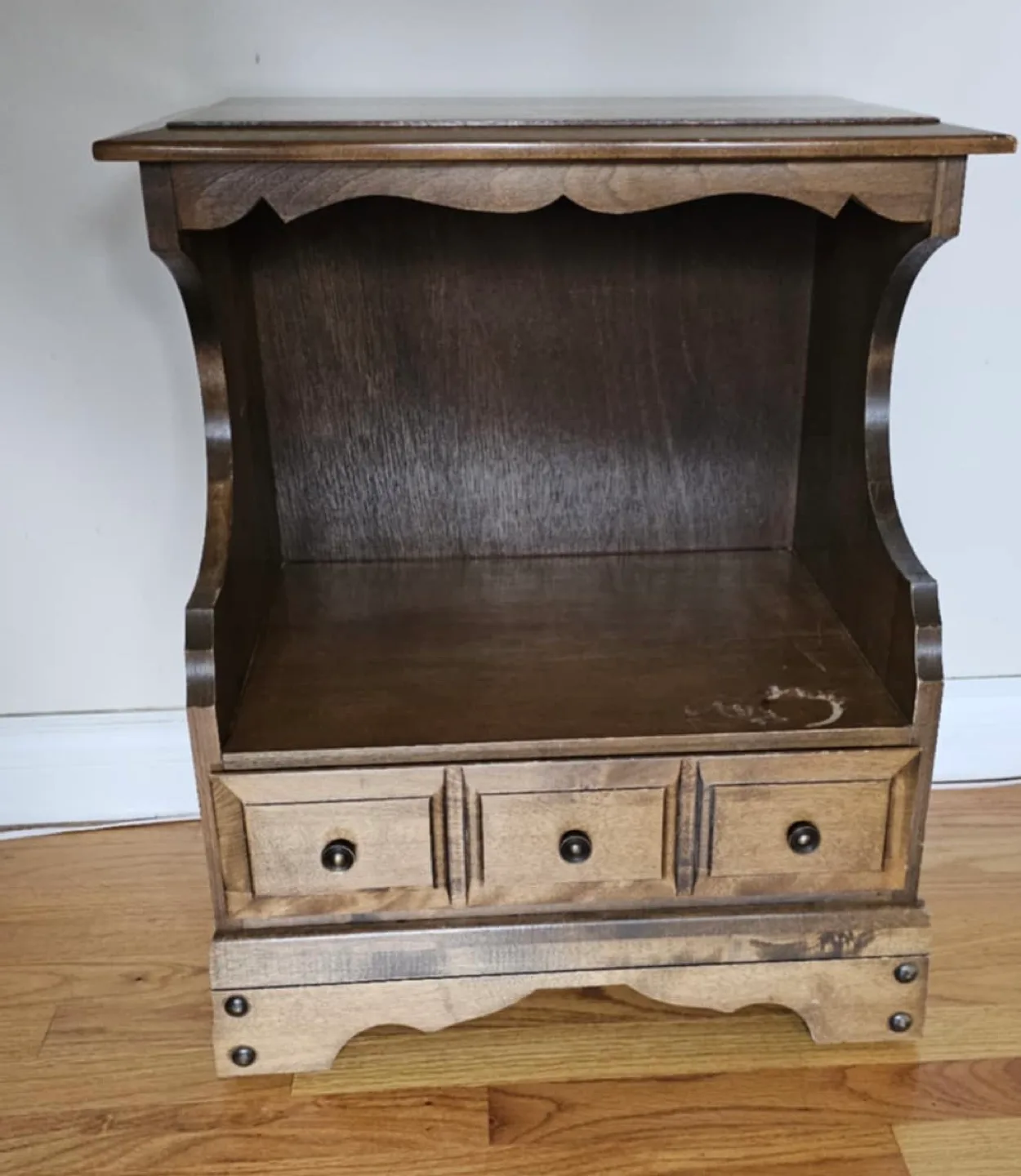 Cute side table image indicator(2)