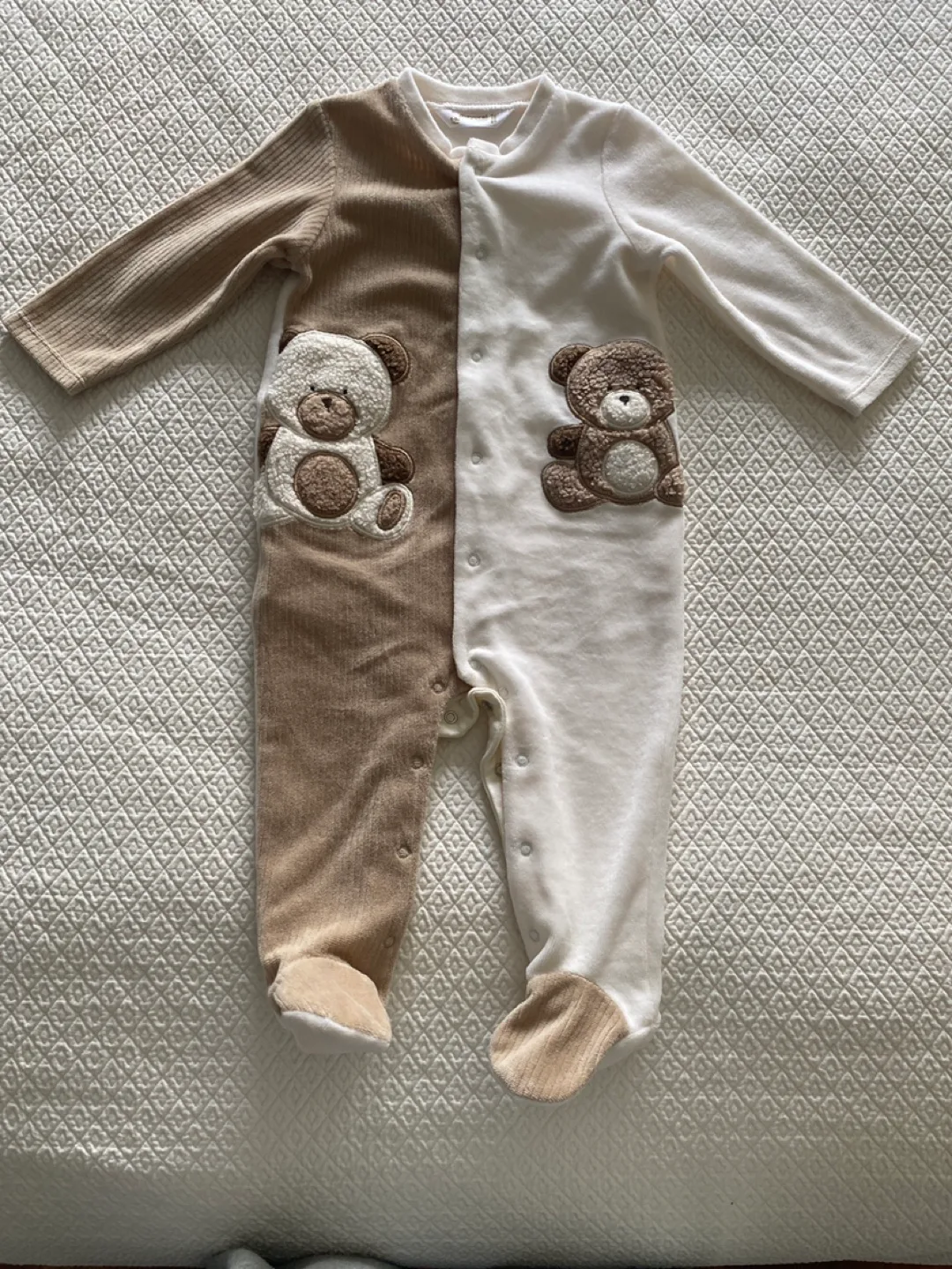 Adorable Baby Bear Sleeper - Size 6-9 months image indicator(2)