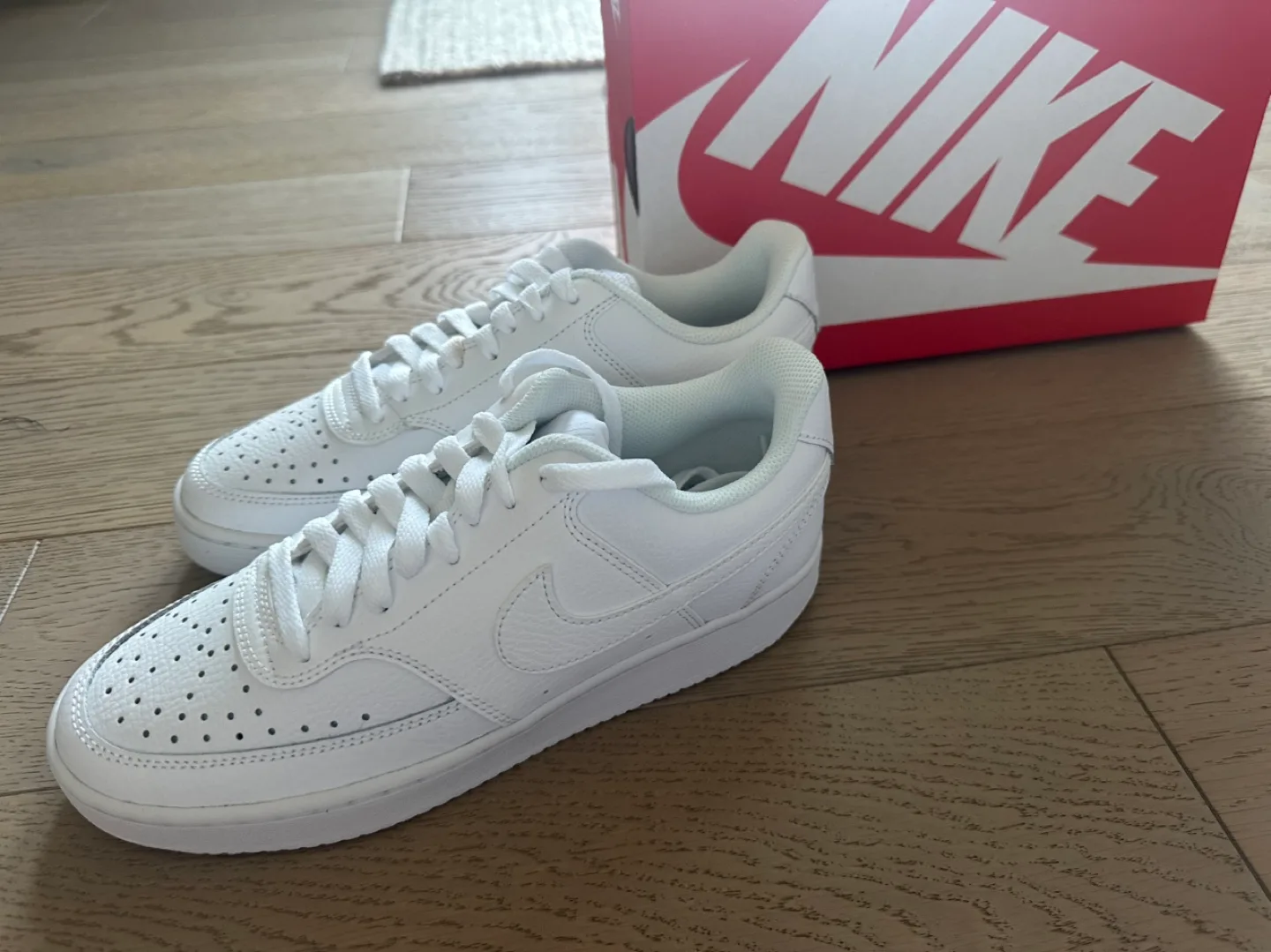 Nike Court Vision Low Women's Sneakers - Size 8 image indicator(2)