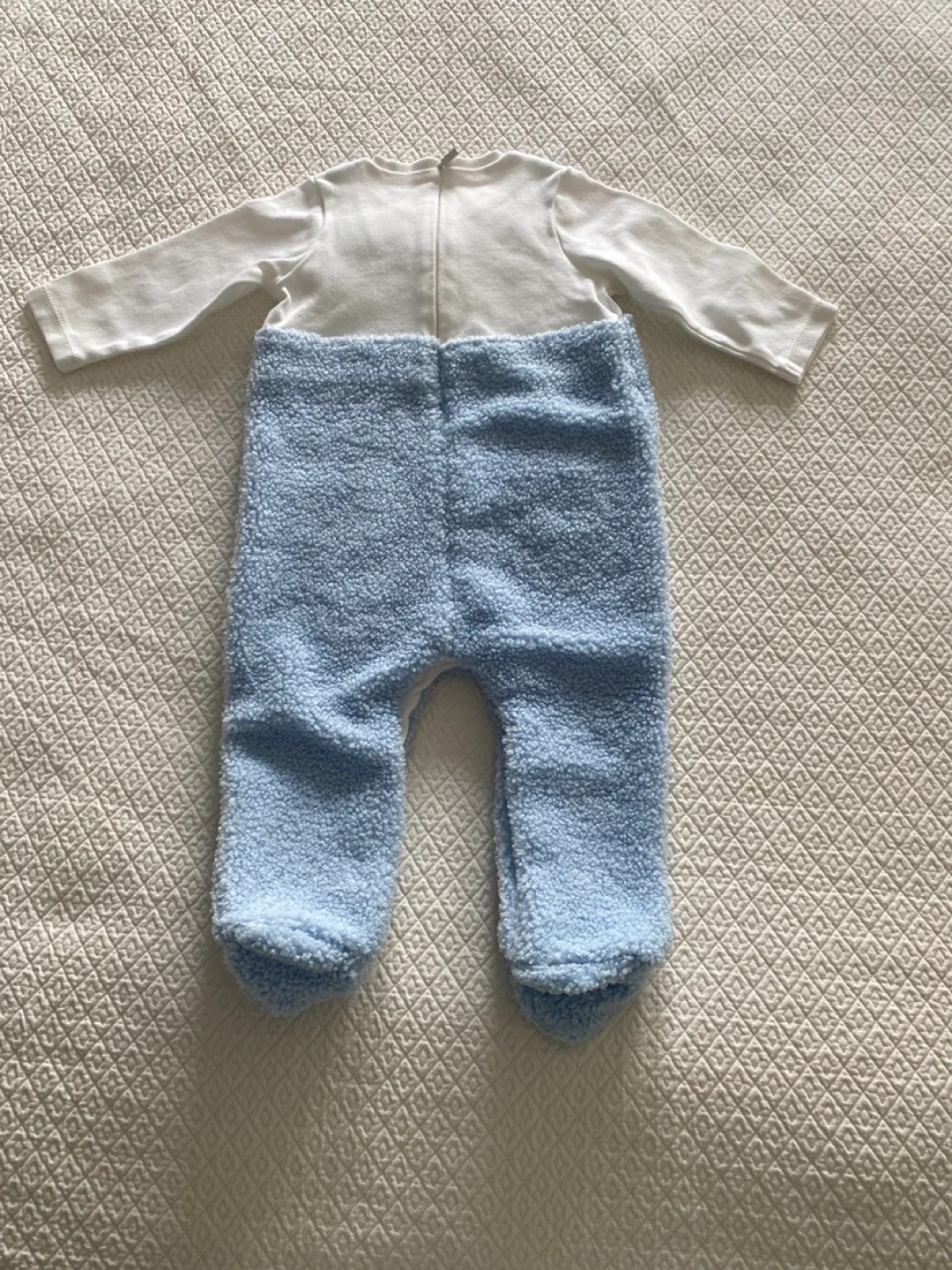 Baby Outfit: Blue Bear Dungarees & Long-Sleeve Top image indicator(2)