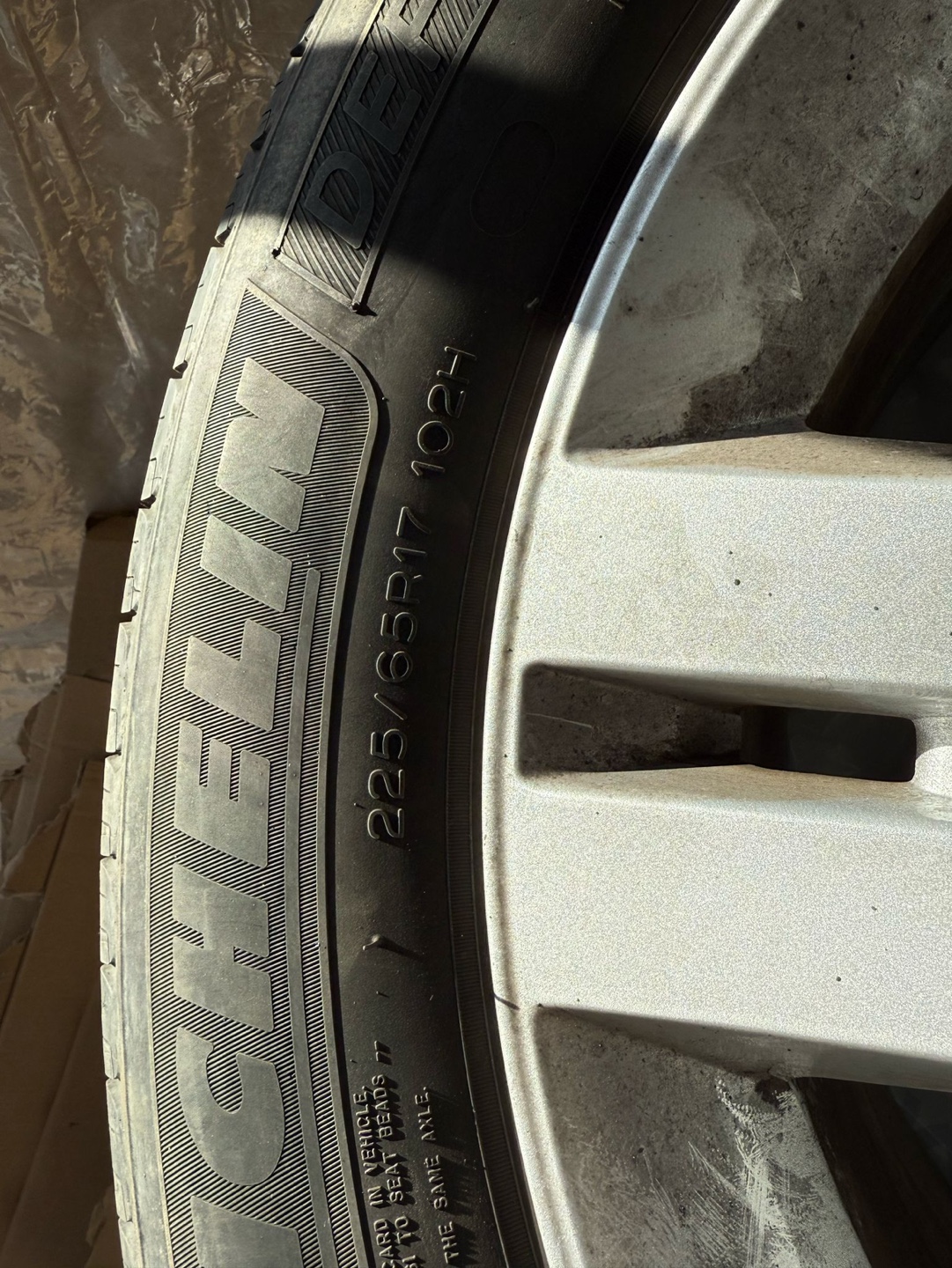 Michelin 225/65R17 Tire and Wheel Assembly - photo 5