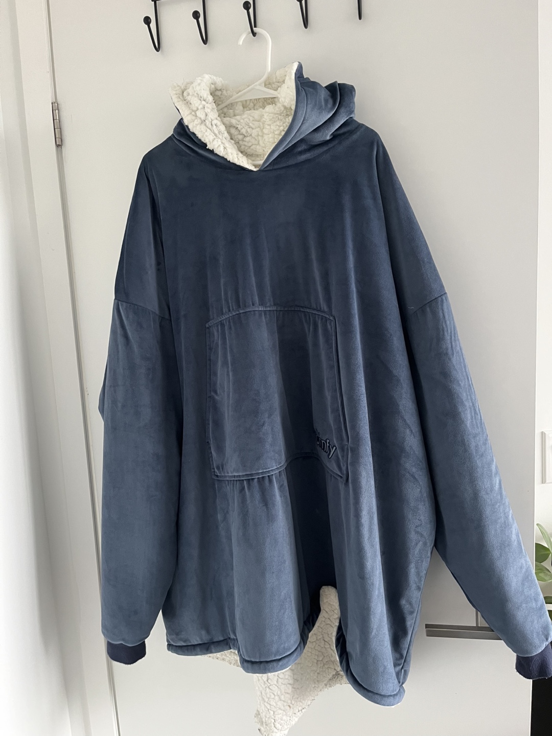 Cozy Sherpa-Lined Hoodie Blanket