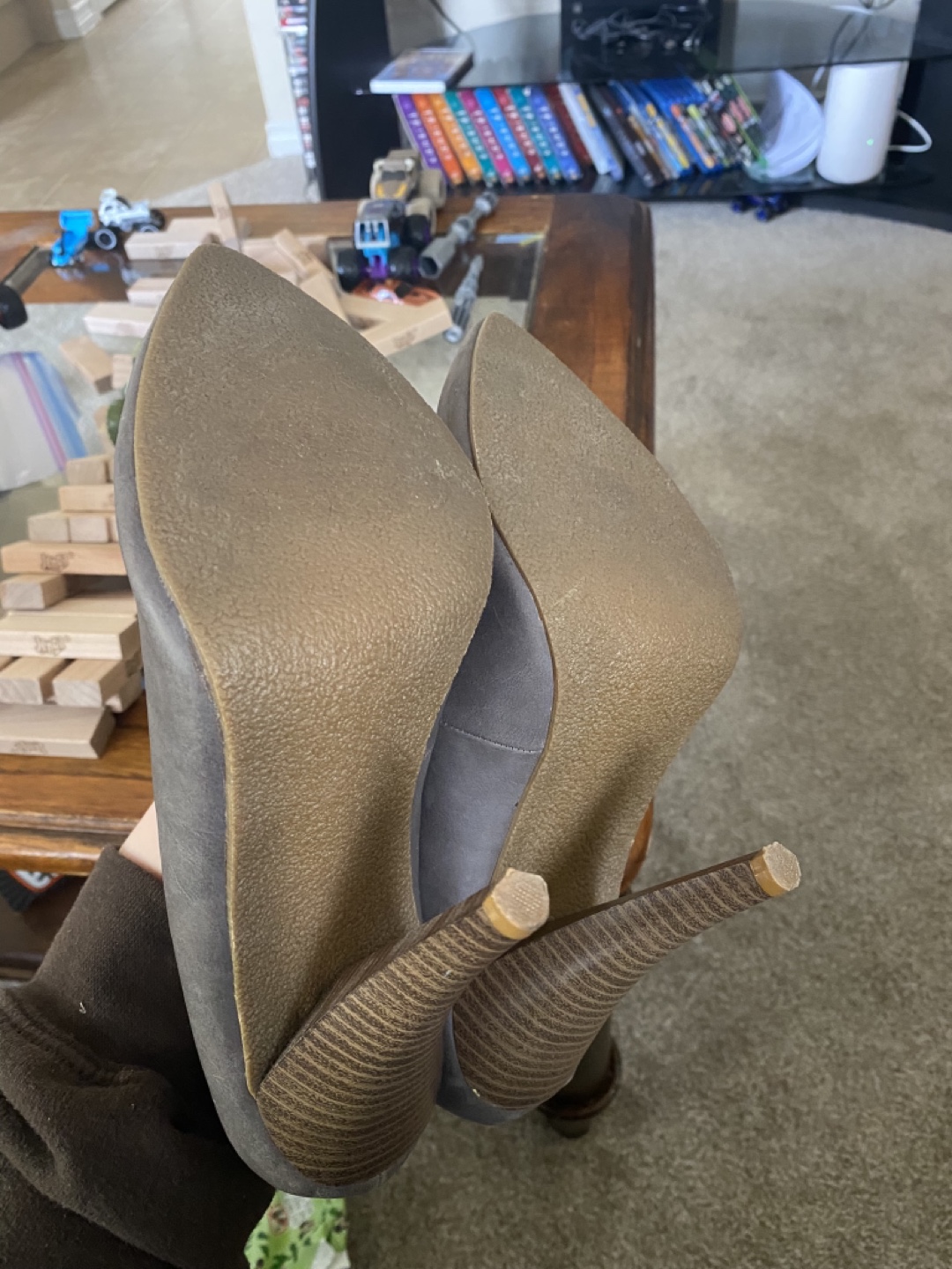 Grey Heels Size 8 - photo 5