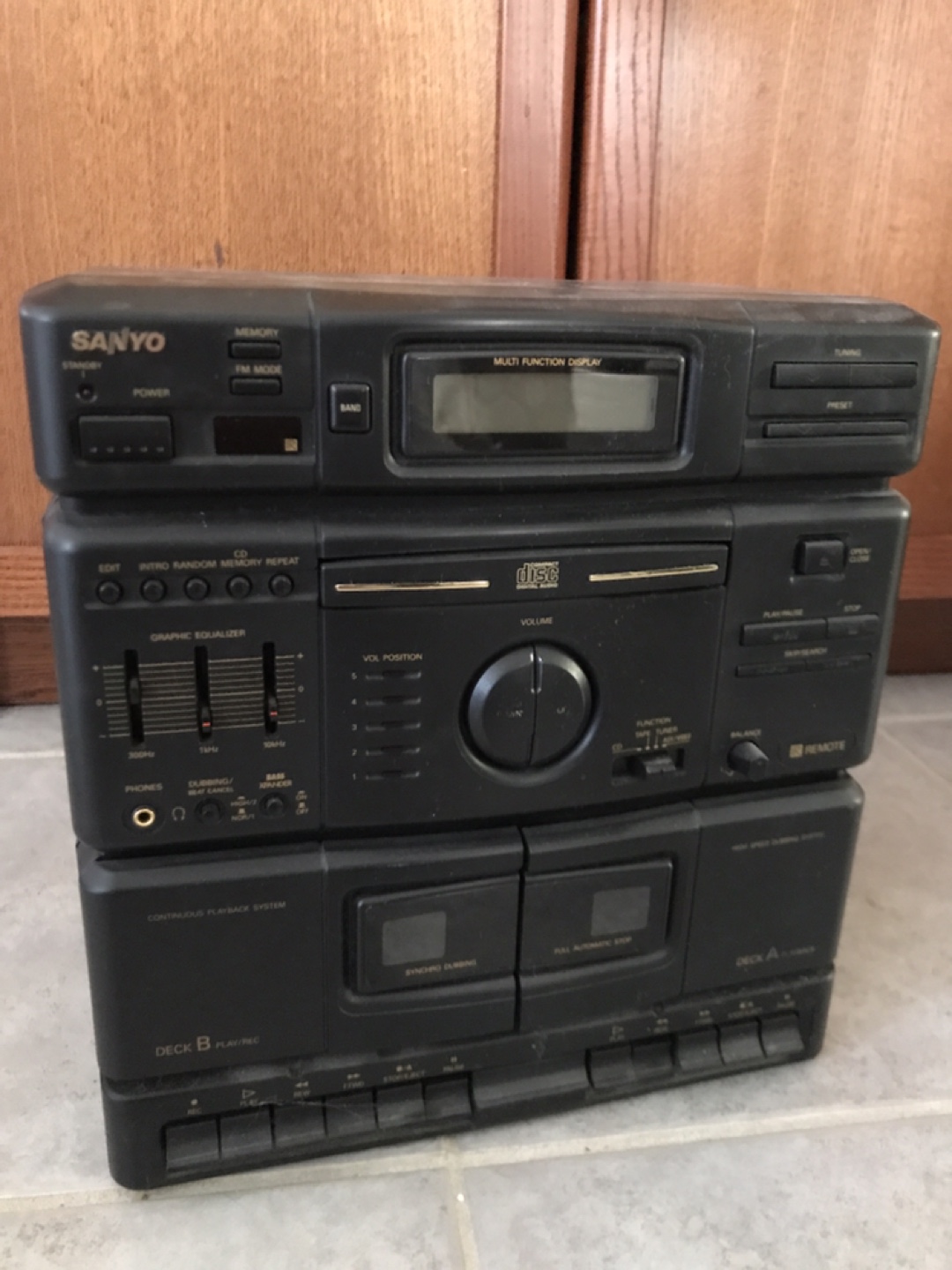 Vintage Sanyo DC-D5U Stereo System