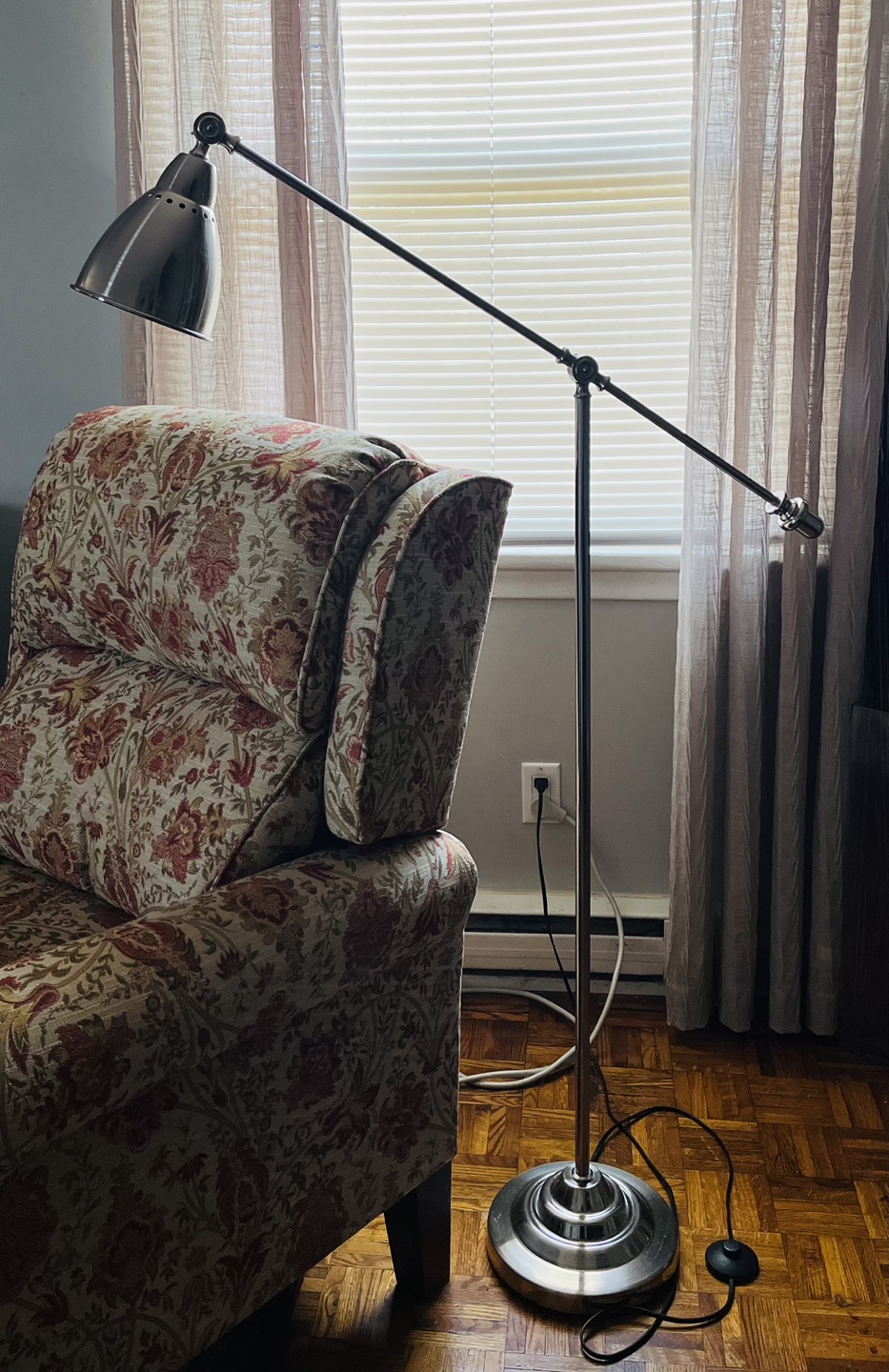 直接取引 IKEA BAROMETER フロアランプ IKEA BAROMETER Floor/Reading Lamp, SILVER Color - AptDeco