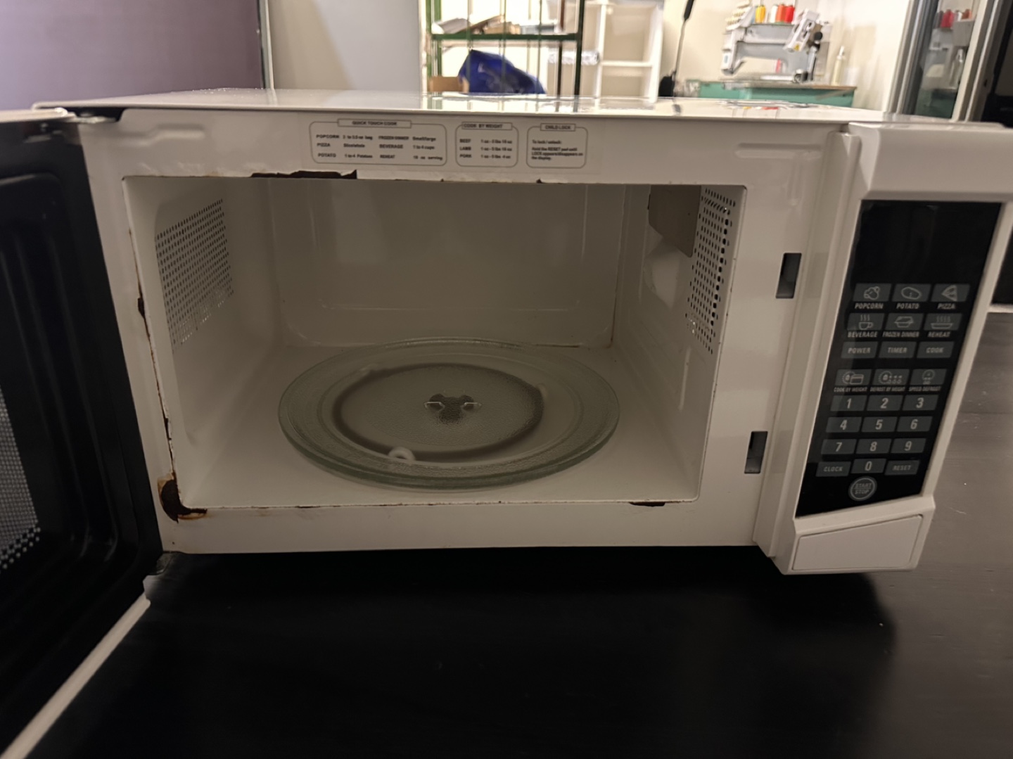 RCA 0.7 Cu. Ft. Microwave - photo 3