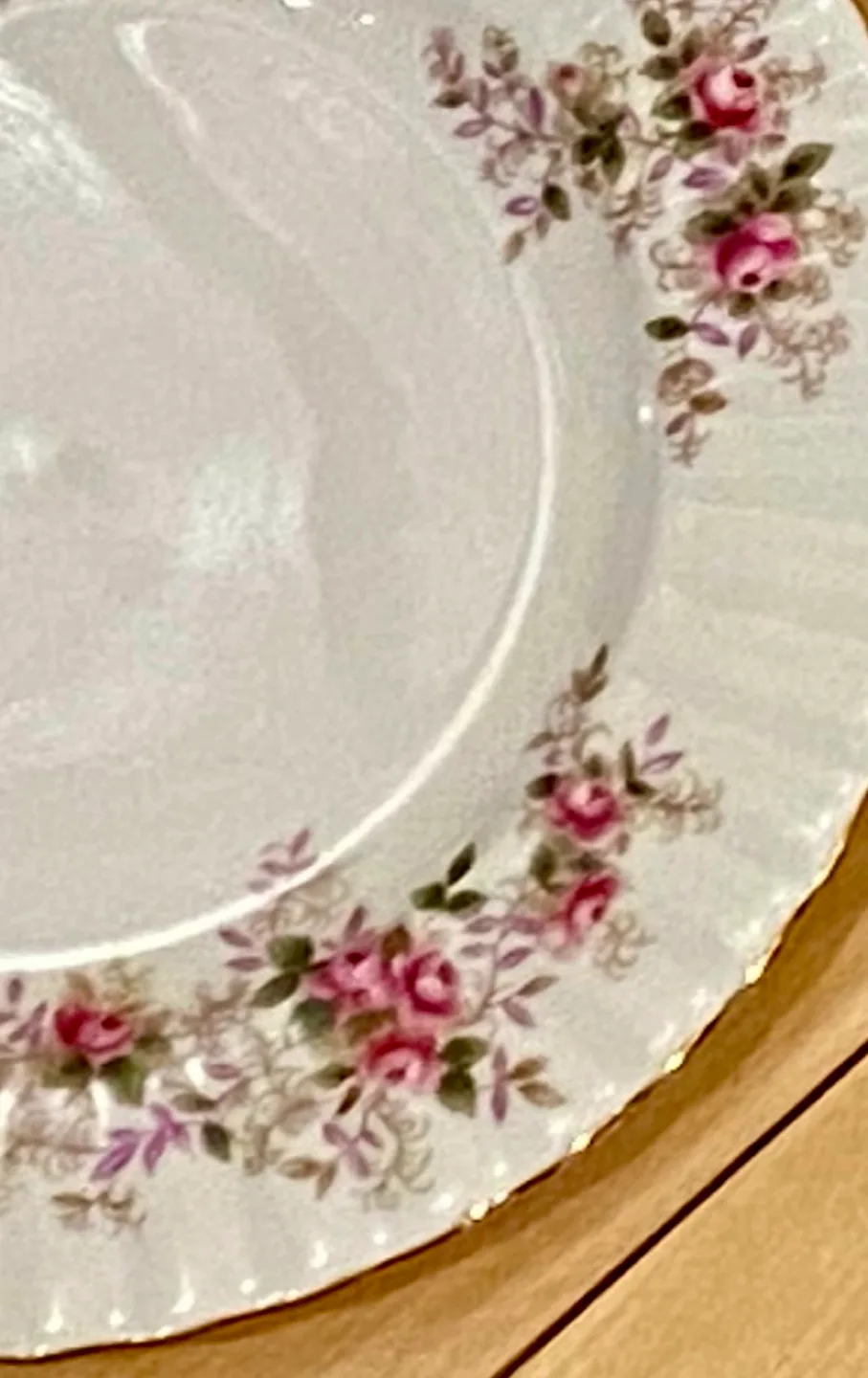 💚 Vintage Royal Albert Lavender Rose Dinner Plate image indicator(3)