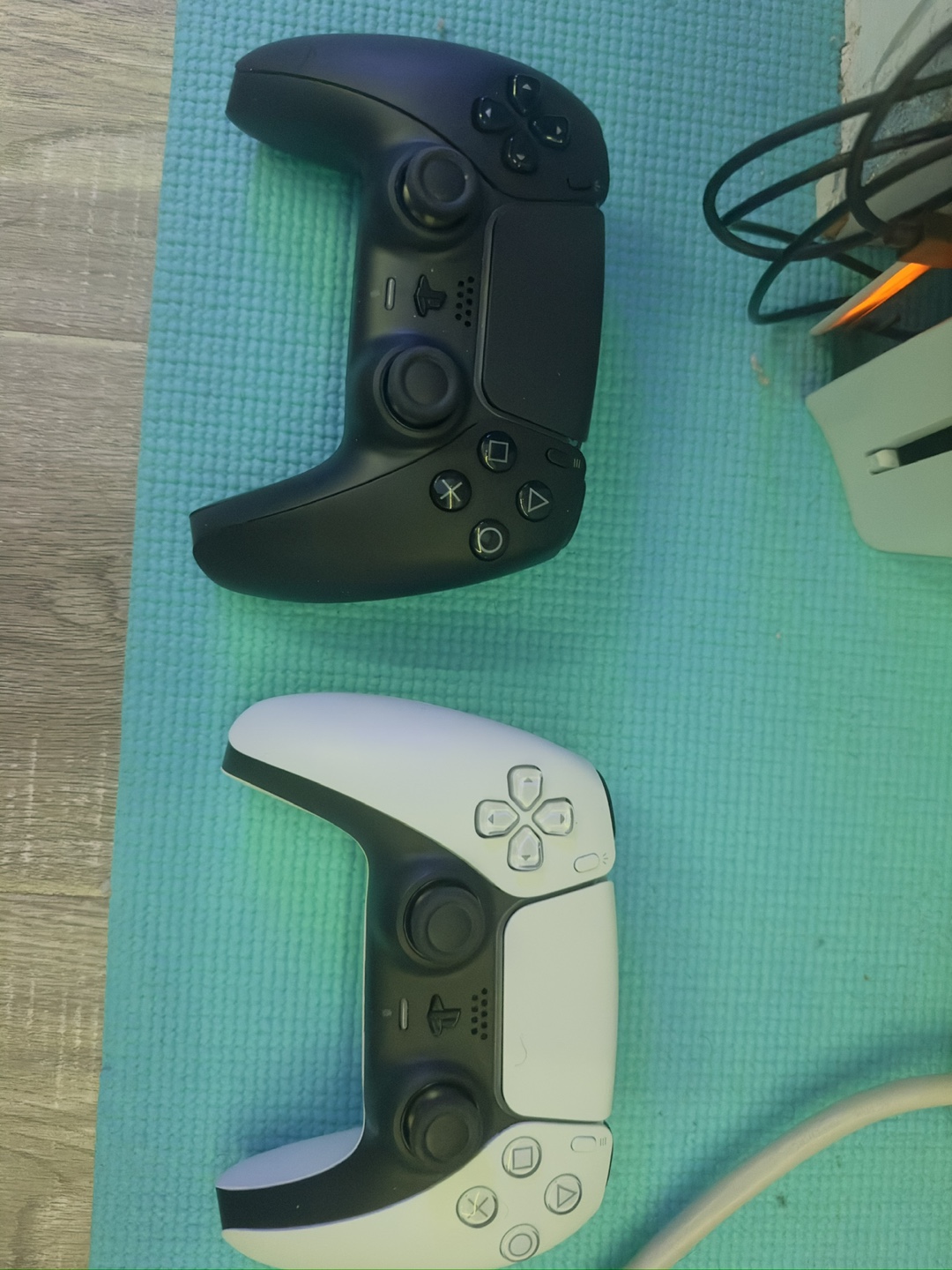 PlayStation 5 Console with Two DualSense Controllers - photo 3