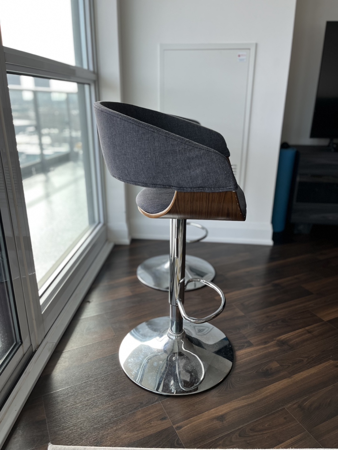 2 Adjustable Height Bar Stools - photo 3