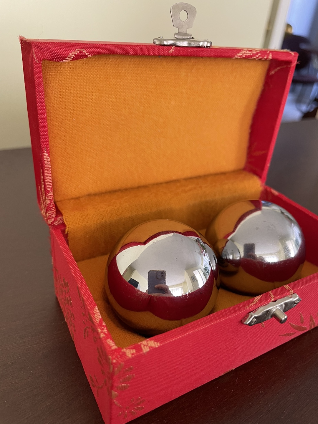 Authentic Chinese Balls of Life in Red Box 💚 - photo 2