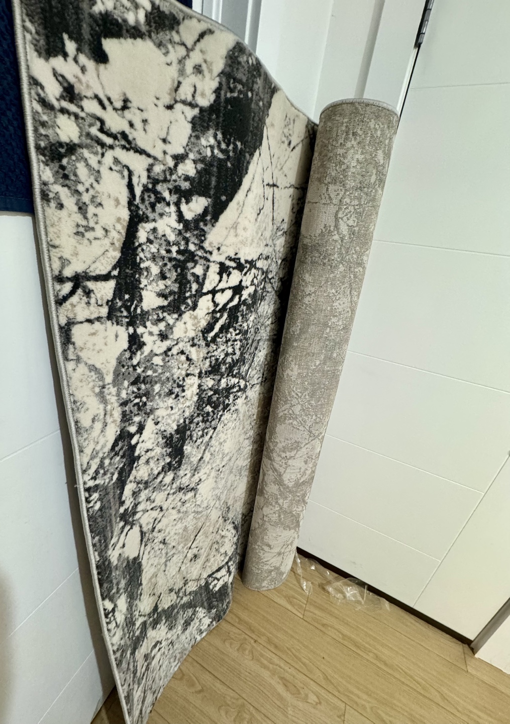 Kiran Collection Area Rug - Grey and Beige Marble Design