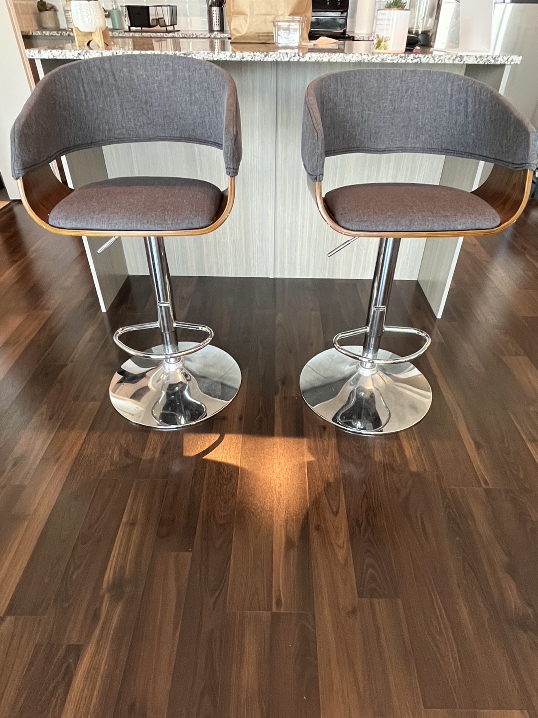2 Adjustable Height Bar Stools