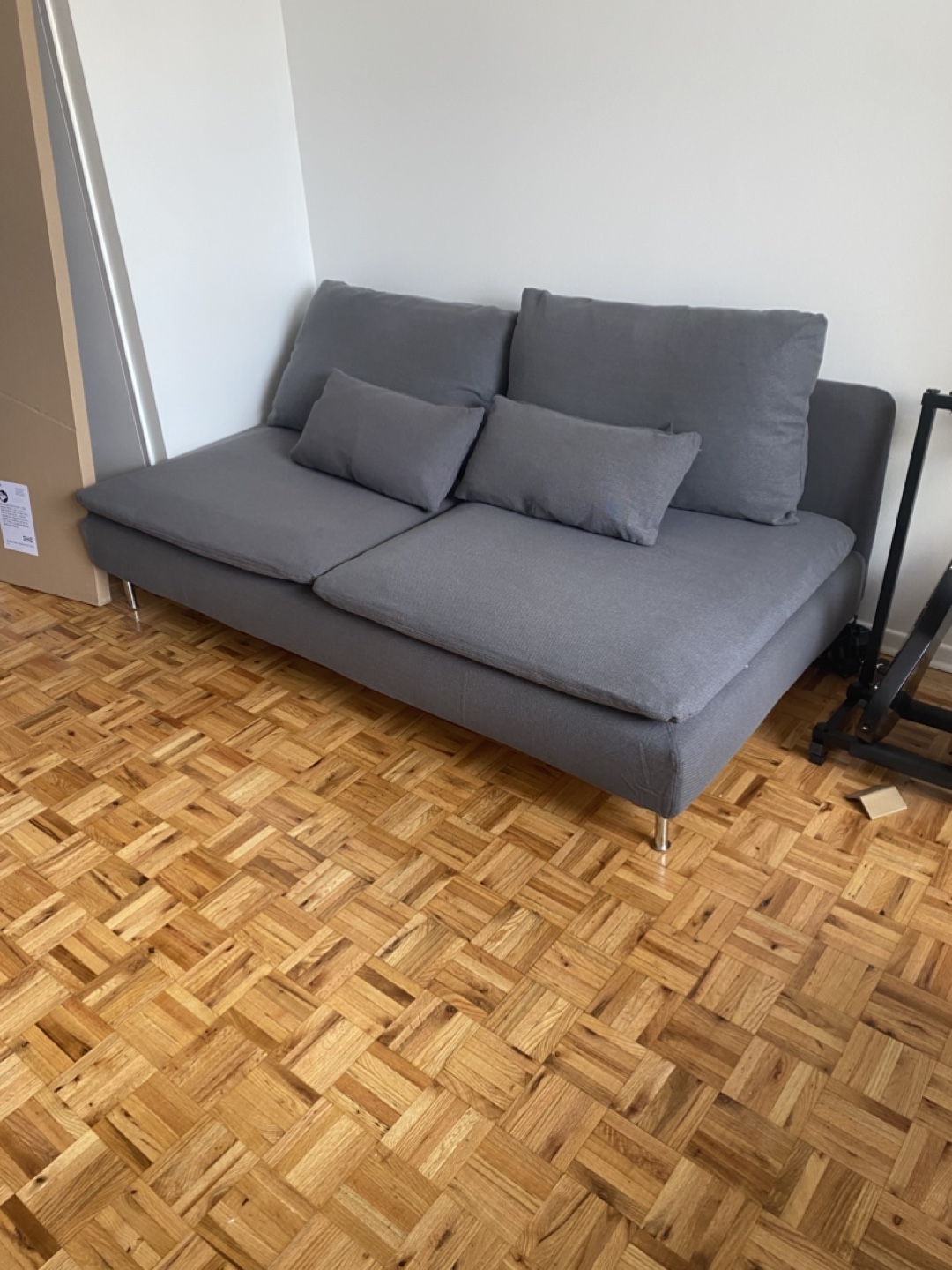 Ikea souderham love couch