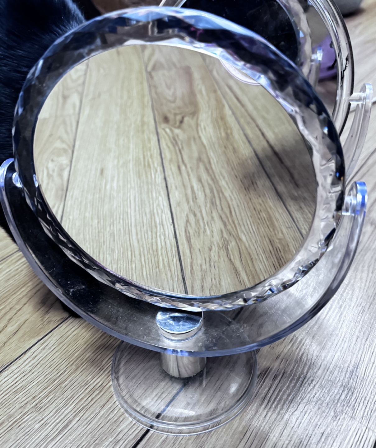 Clear Acrylic Vanity Mirror - photo 3