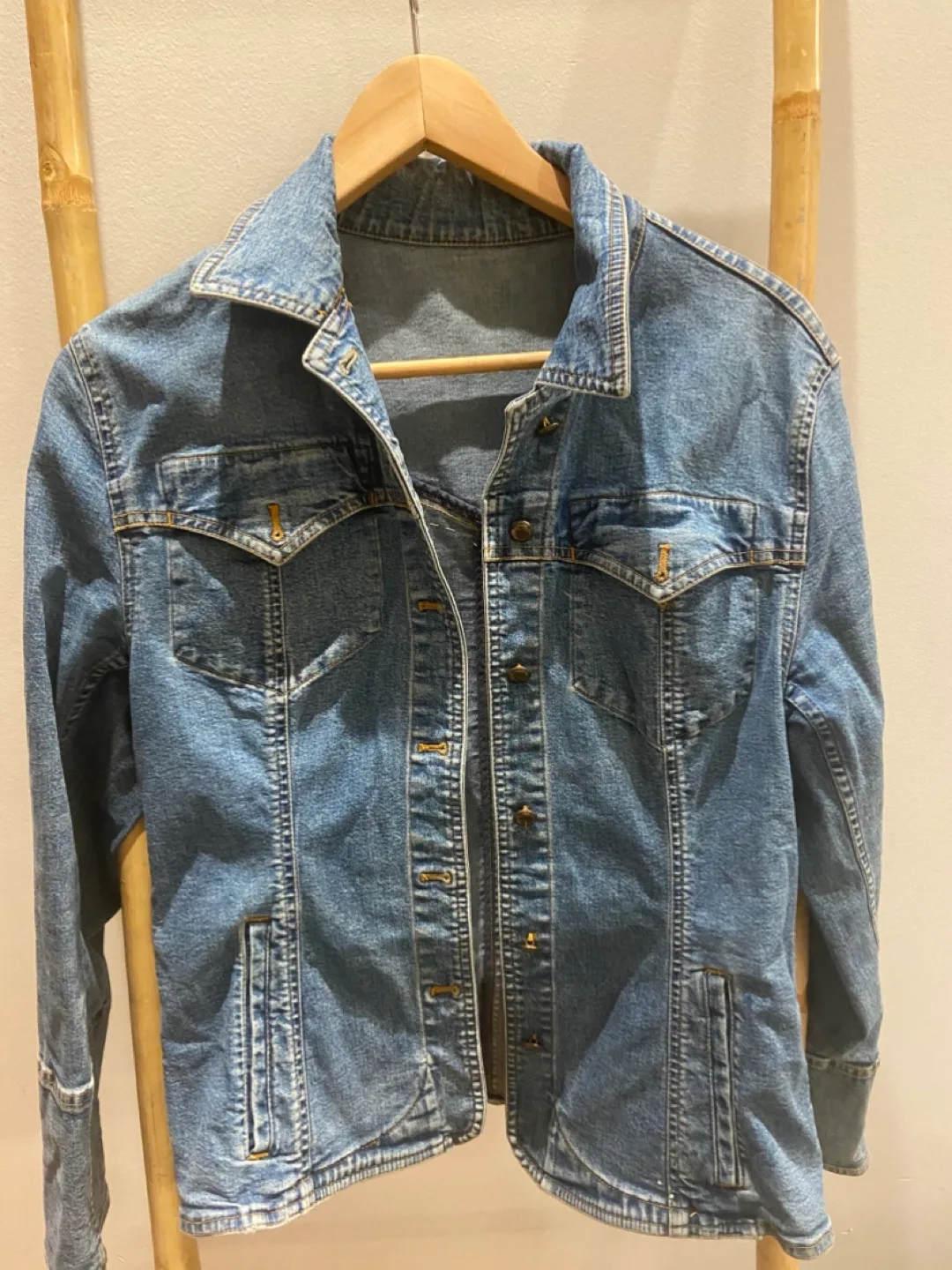Denim Jacket with Vintage Patch - Size Medium image indicator(4)