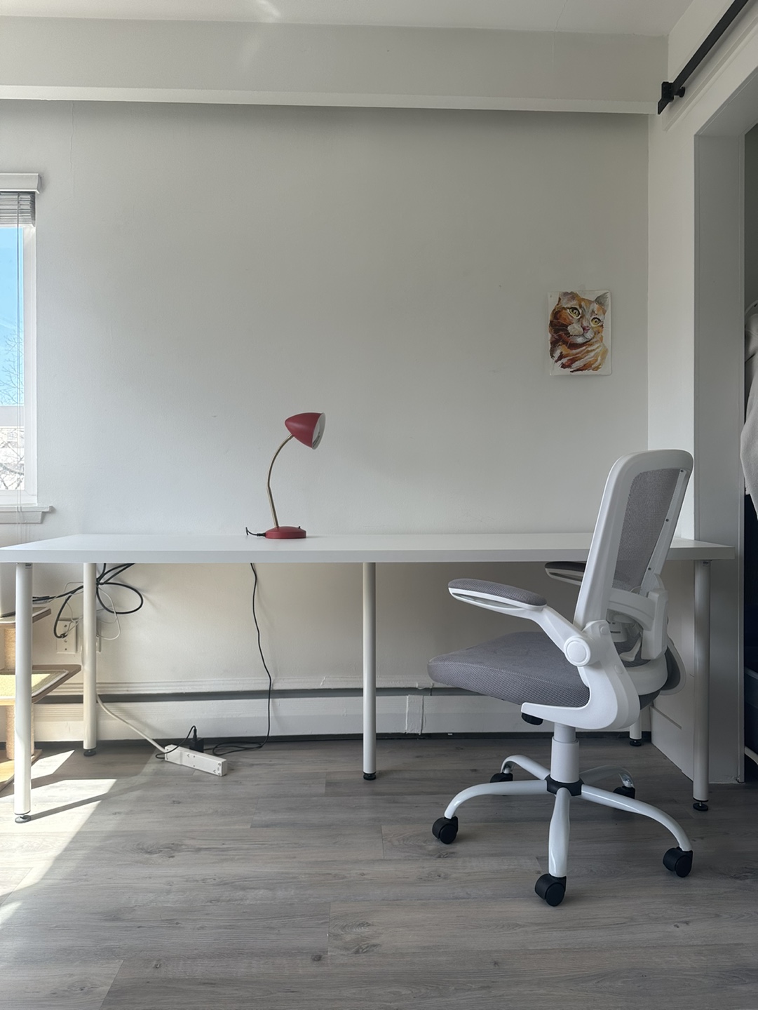 IKEA White Desk - Excellent Condition