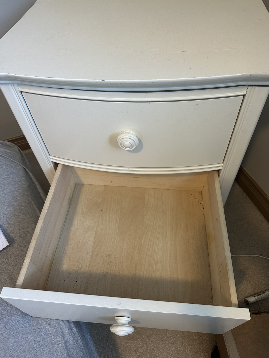 White Wooden Dresser and Nightstands Set - photo 3