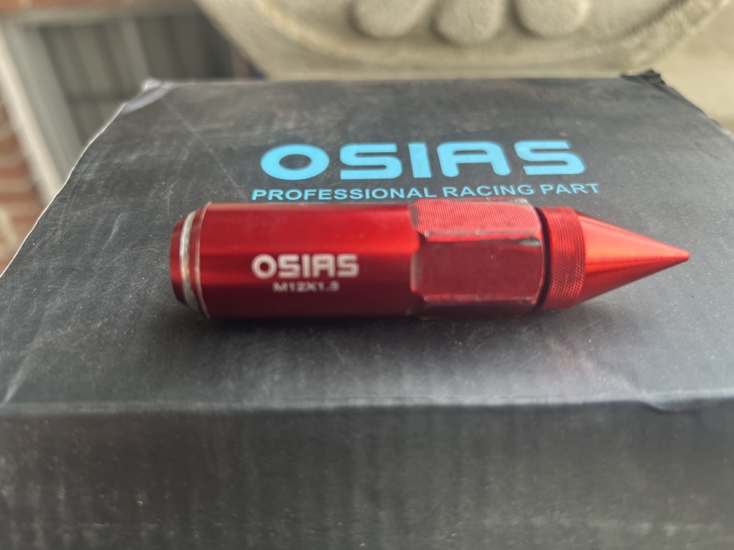 OSIAS Red Spiked Lug Nuts - 20 Pack - photo 2
