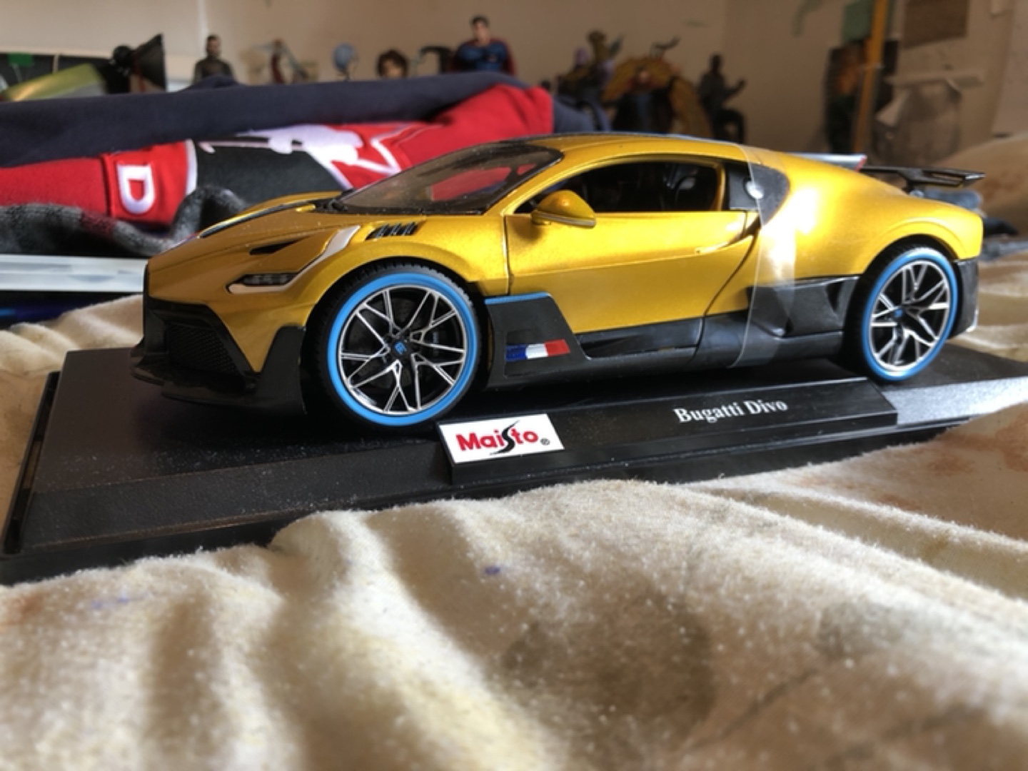 Maisto Bugatti Divo Diecast Model Car
