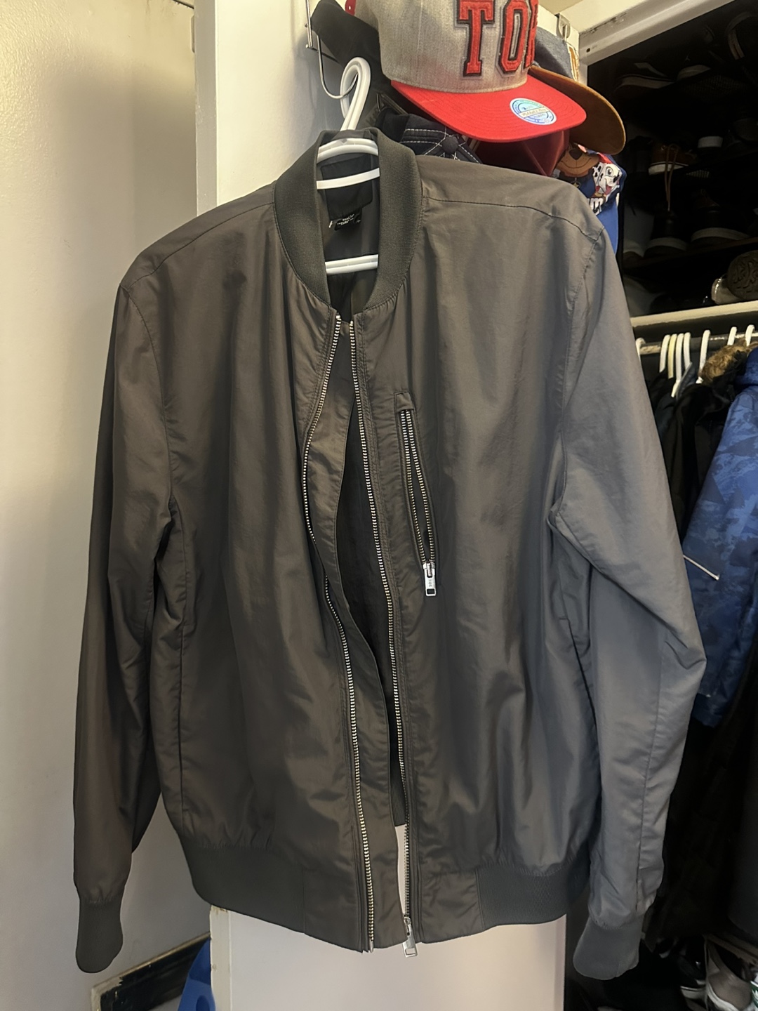 Men's Size Medium Black Bomber Jacket