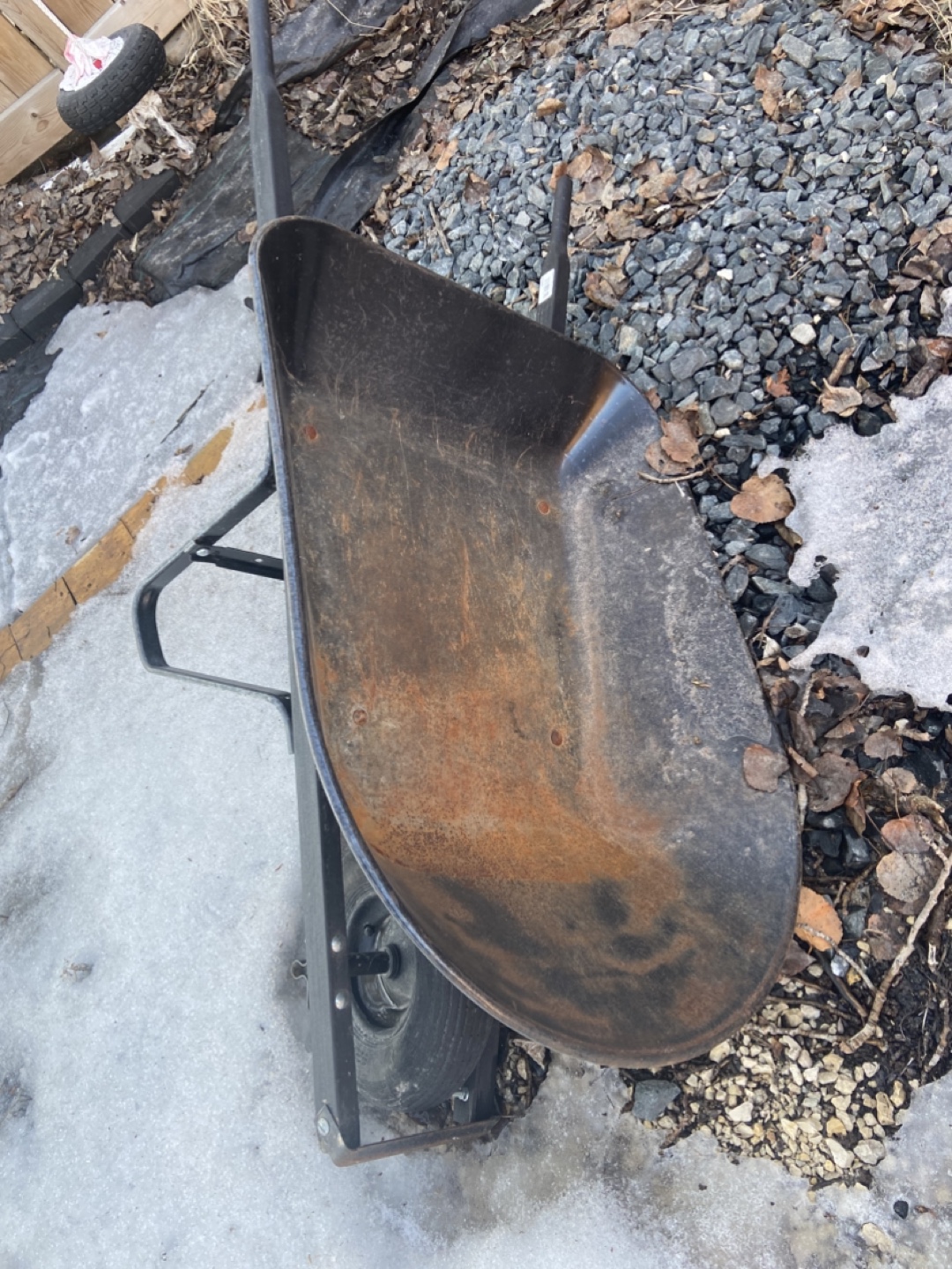 Wheelbarrow - photo 3