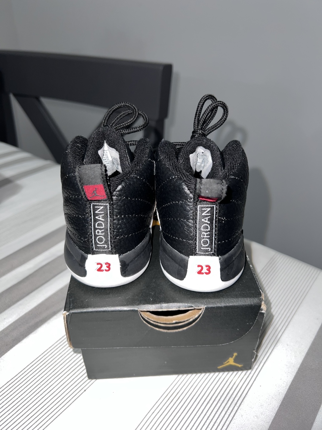 Air Jordan 12 - photo 3