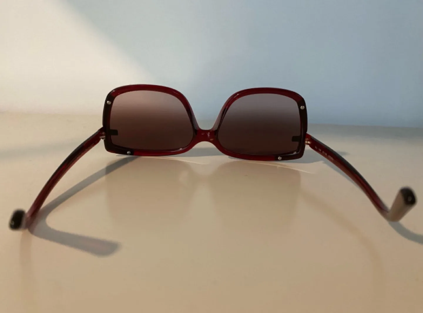 Fendi Red Square Sunglasses image indicator(5)