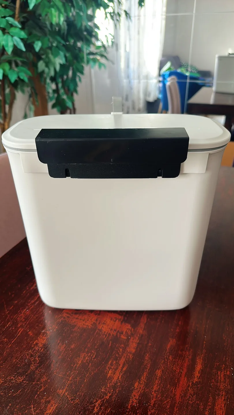 2.4 gallon White Hanging Kitchen Trash Bin (used) #freecycle 💚 image indicator(6)