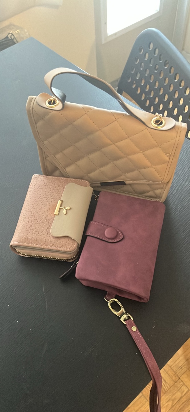 Three Ladies' Bags and Wallets - photo 2
