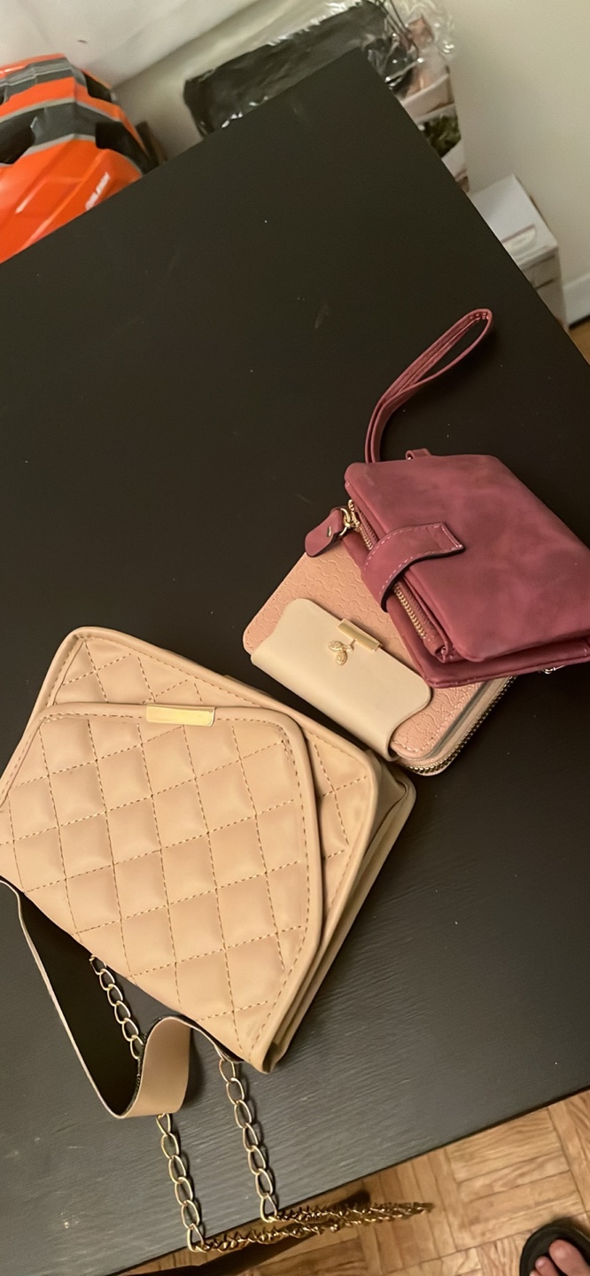 Three Ladies' Bags and Wallets - photo 3