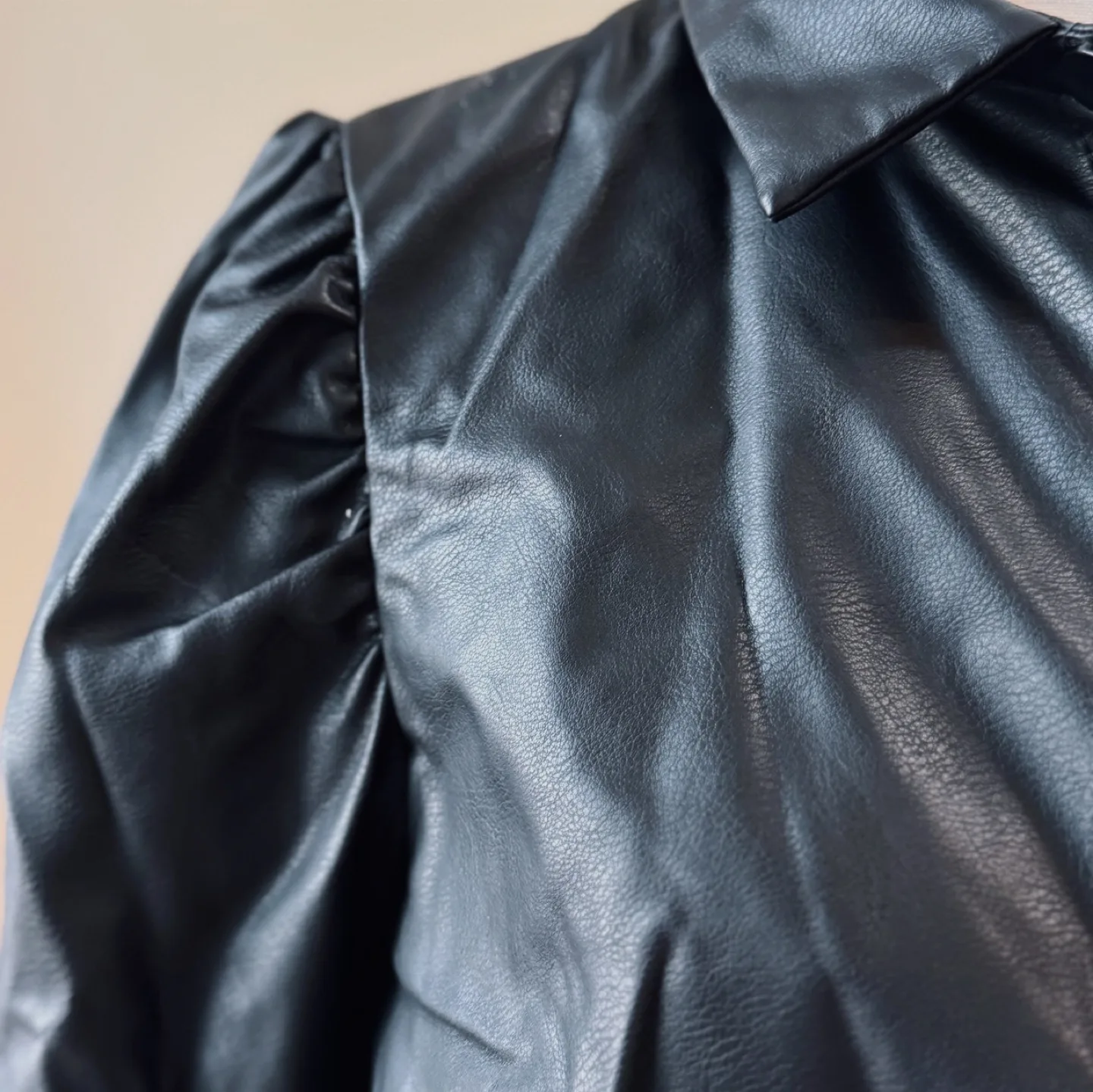 Vintage Faux Leather Puff Jacket image indicator(6)