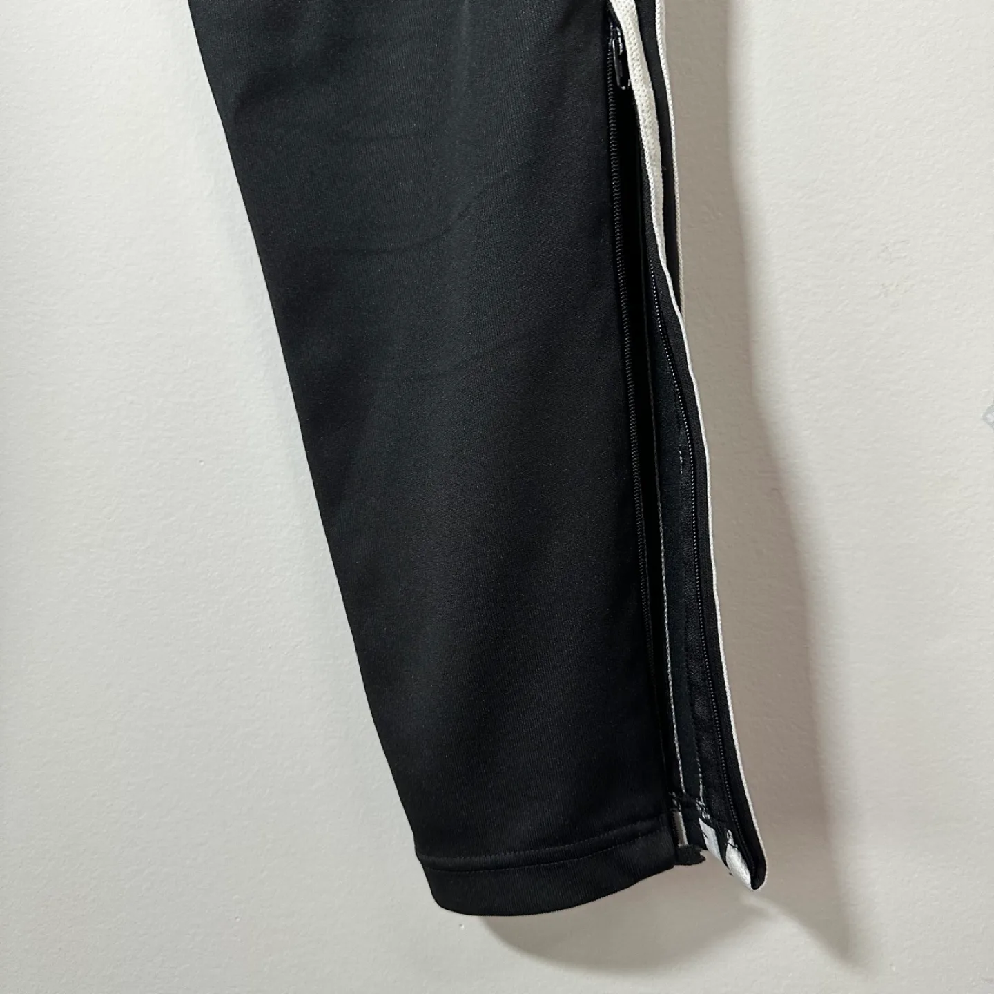Adidas Women’s Black Track Pants White Stripes Zip Ankle Medium image indicator(6)