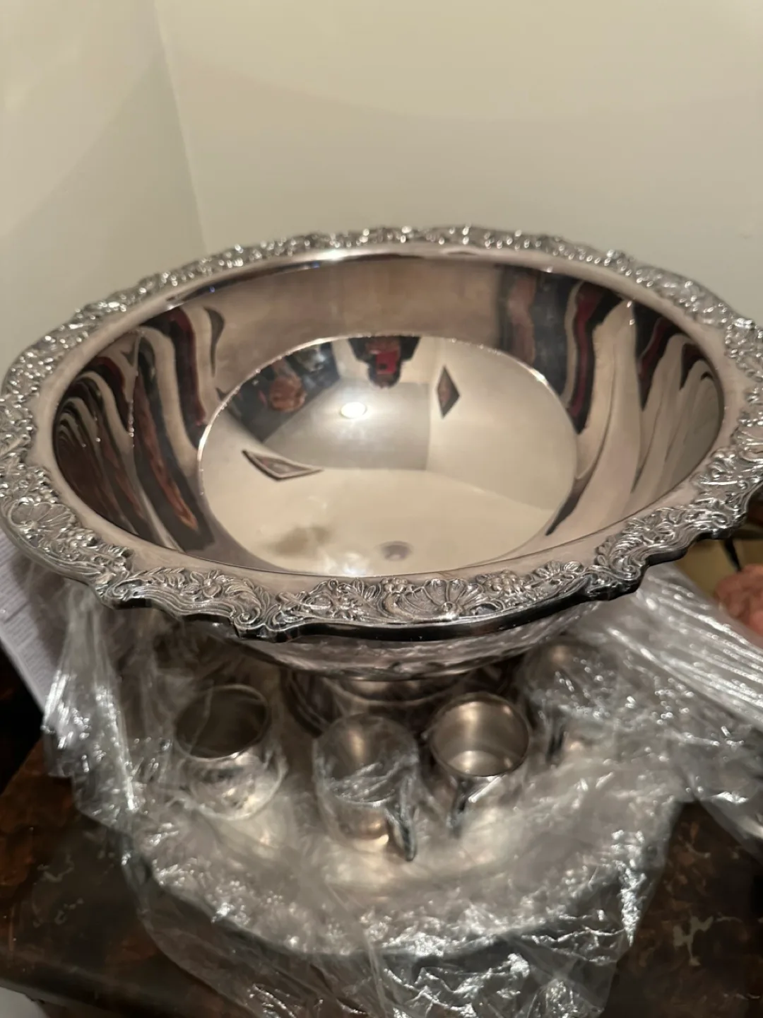 💚Vintage FB Rogers Silver-Plated Punch Bowl Set thumbnail