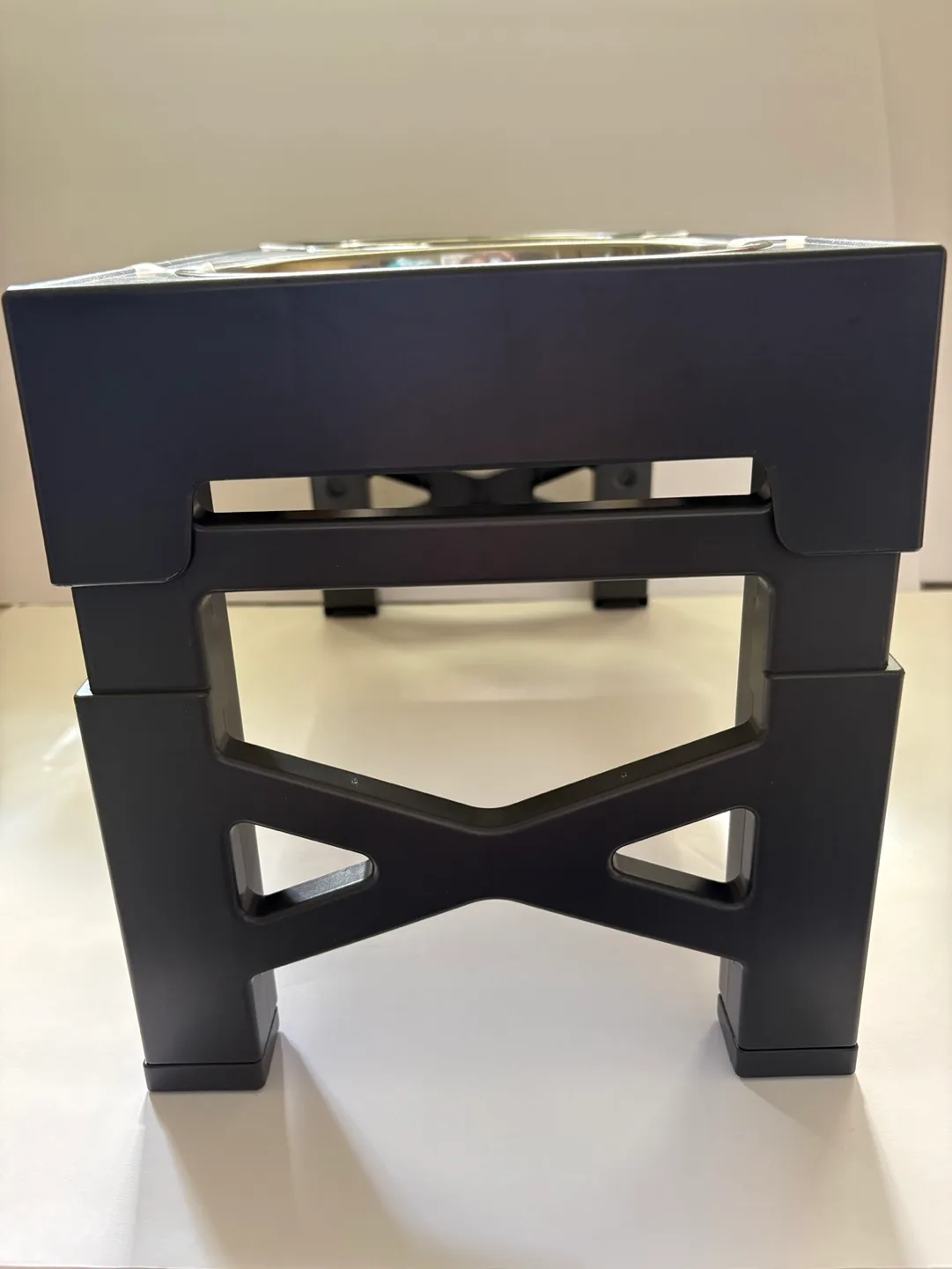 *Like New* Elevated Double Dog/Cat/Pet Bowl - 43x23cm Top 💚 image indicator(4)