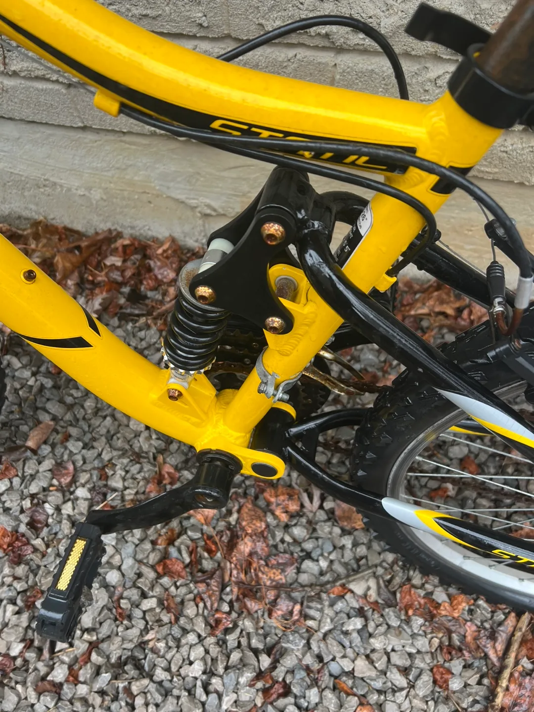 CCM Static Youth Mountain Bike image indicator(9)