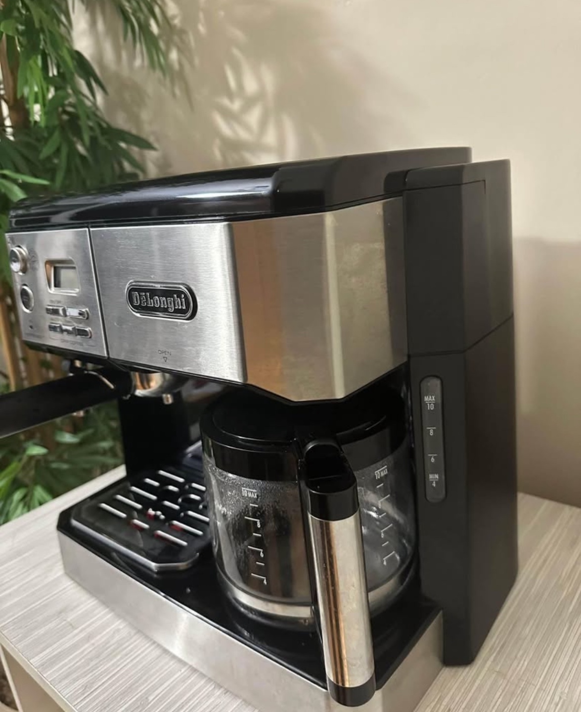 DeLonghi All-in-One Coffee & Espresso Maker BCO430 - photo 3