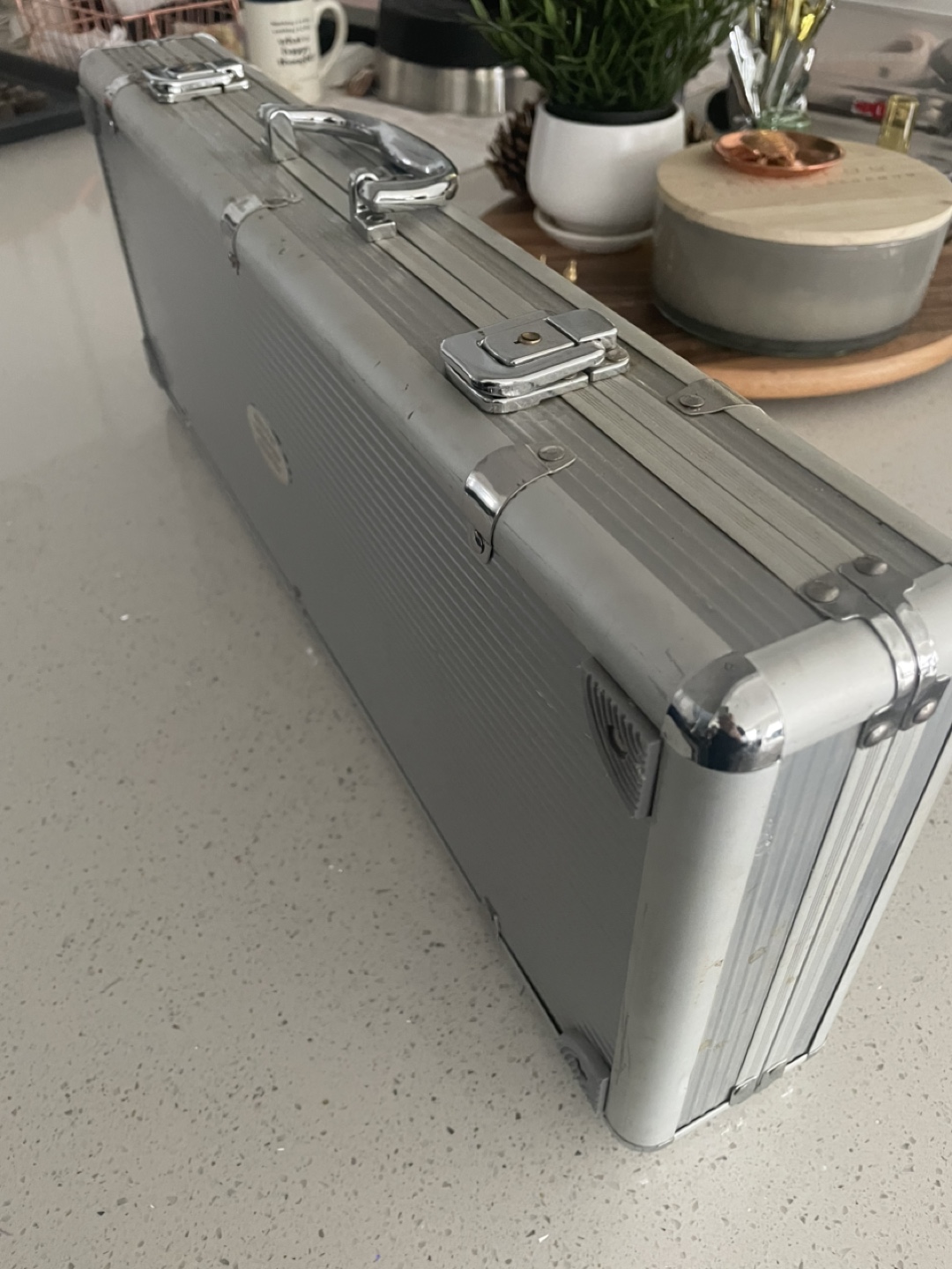 Aluminum Poker Chip Case with Chips & Cards - photo 2
