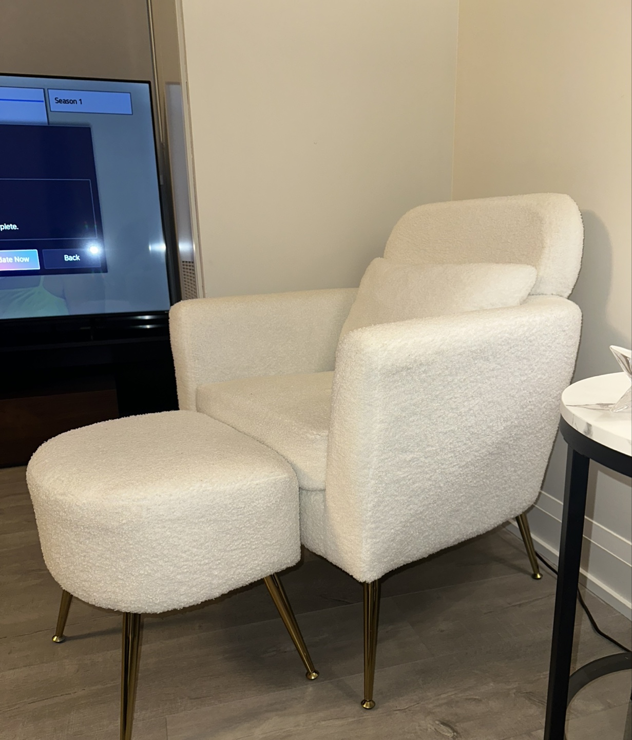 Arm chair white color with gold legs 2 chairs 2 ottoman.