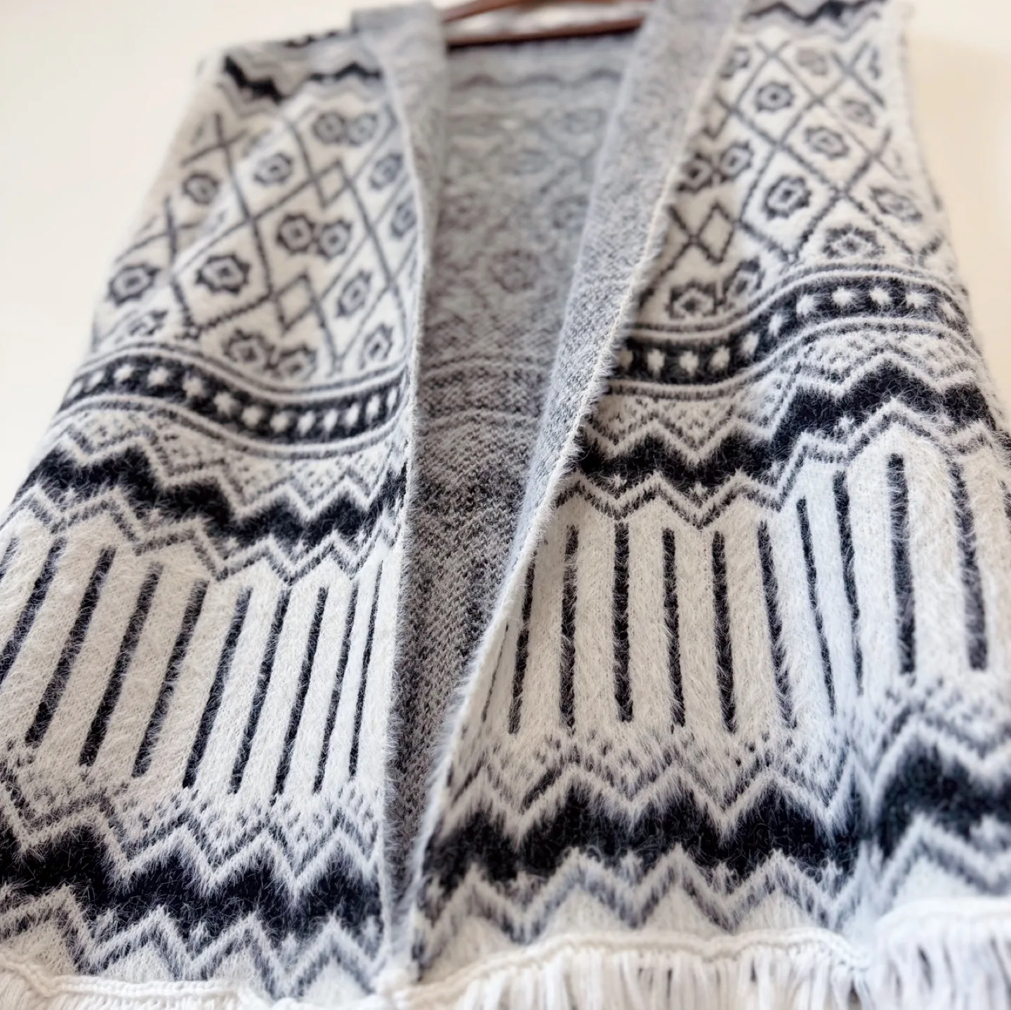 Vintage Hooded Knit Fringe Vest image indicator(3)
