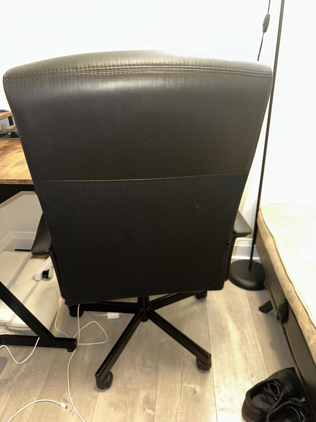 Black Office Chair - photo 2