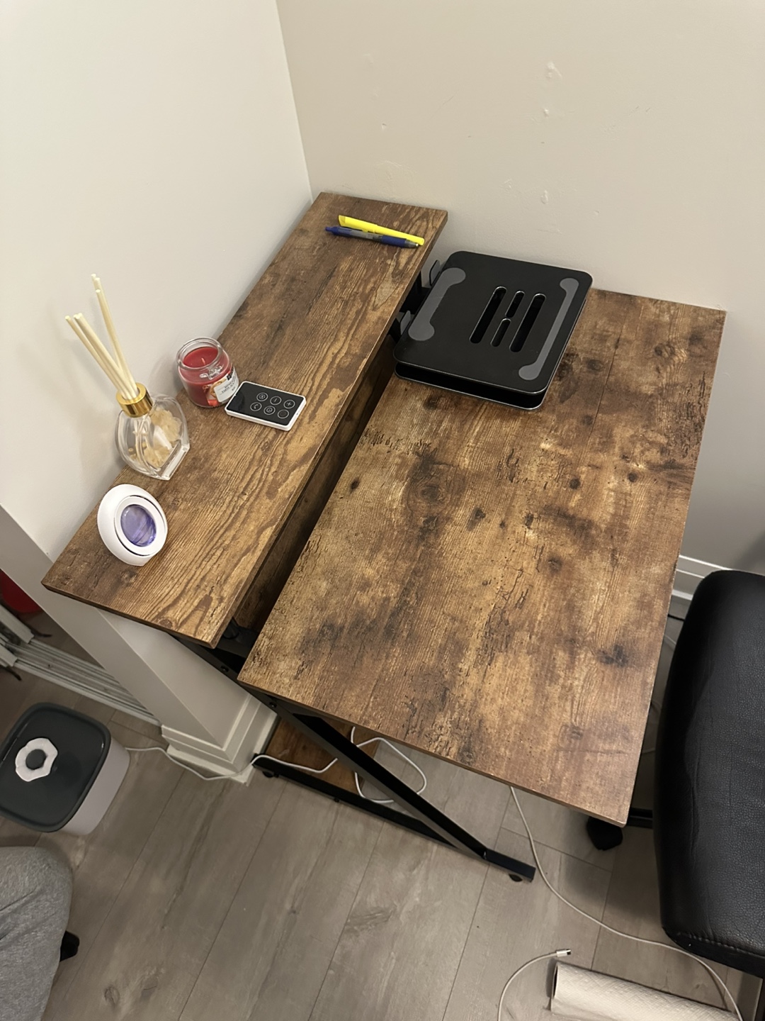 Rustic Brown Computer Desk with Z-Shaped Legs